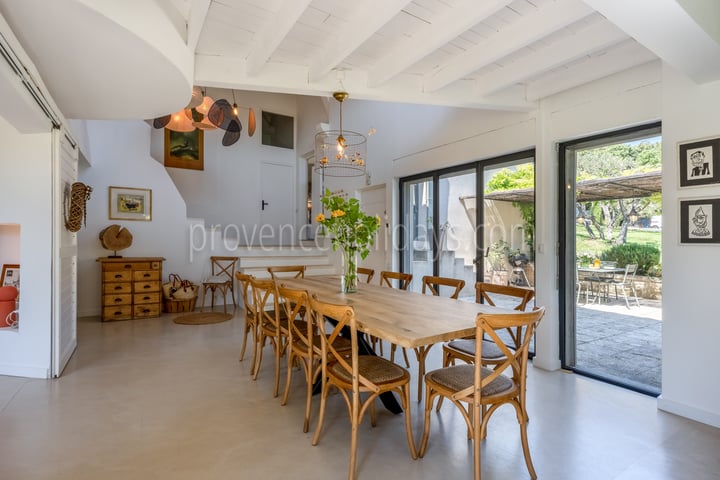 29 - Mas de la Burlande: Villa: Interior
