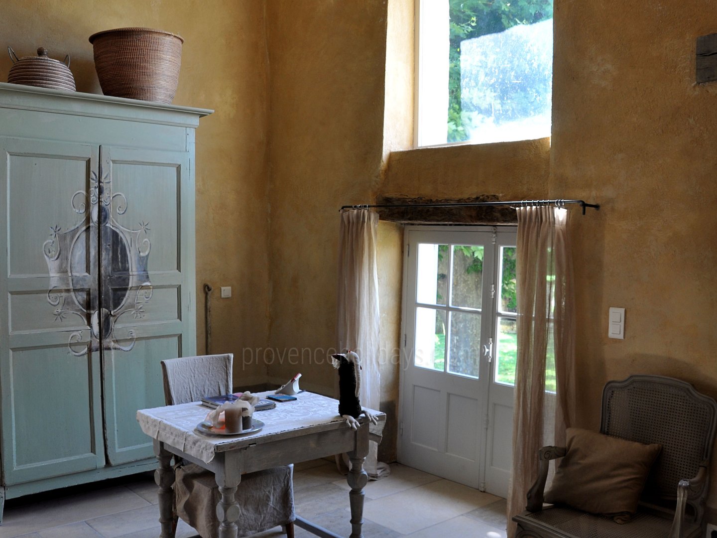 34 - Mas Pasquette: Villa: Interior
