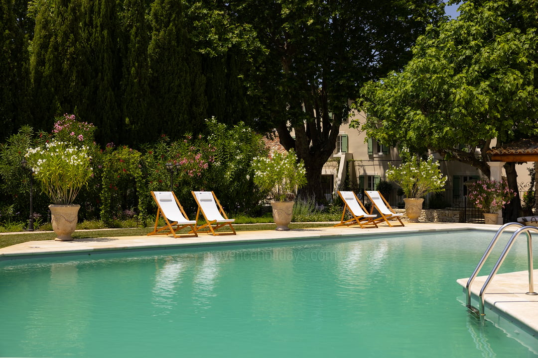 20 - La Bastide Lavande: Villa: Pool