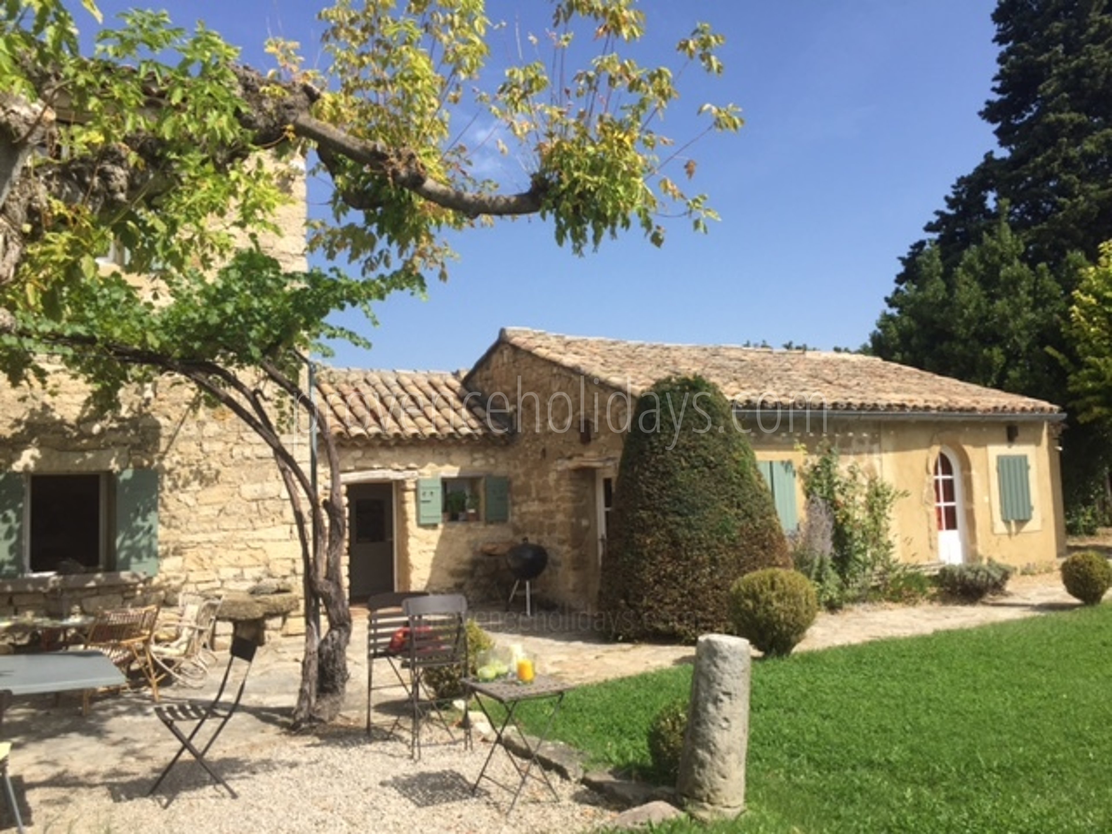 9 - Mas de Charla: Villa: Exterior