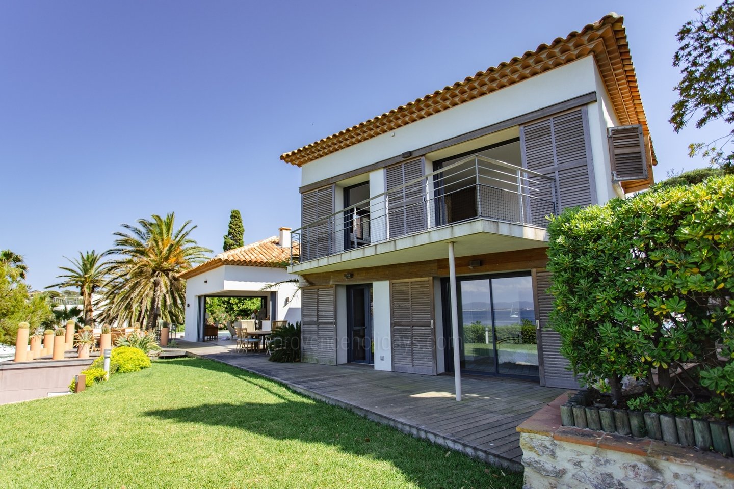 2 - Villa Giens: Villa: Exterior