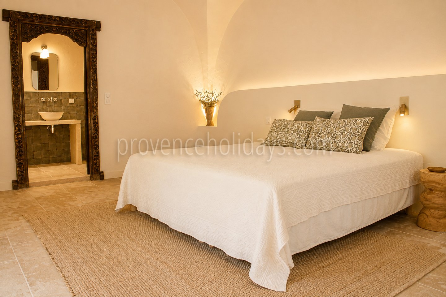 41 - Mas rénové à pied d\'Eygalières: Villa: Bedroom