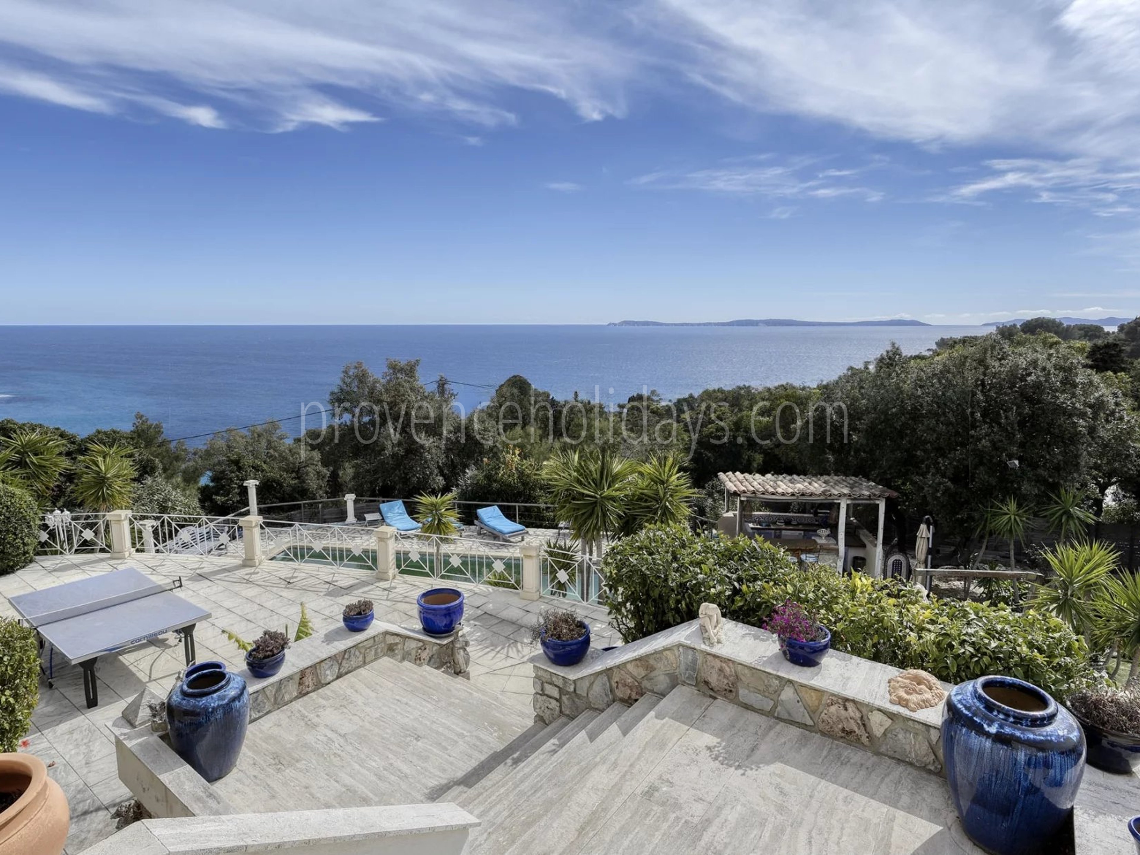 11 - Villa avec jardin arboré à Rayol-Canadel-sur-Mer: Villa: Exterior