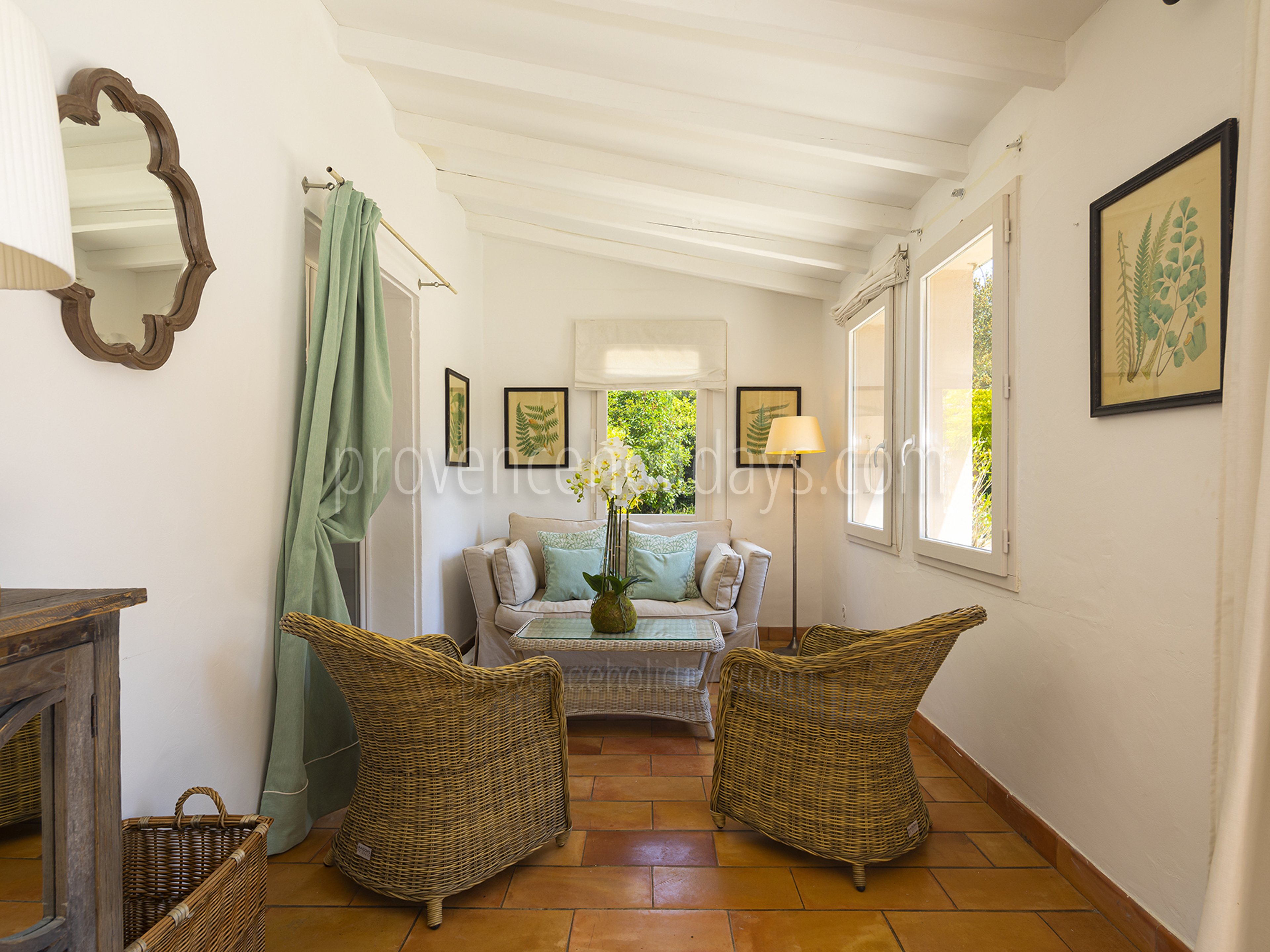 17 - Maison de la Colline: Villa: Interior