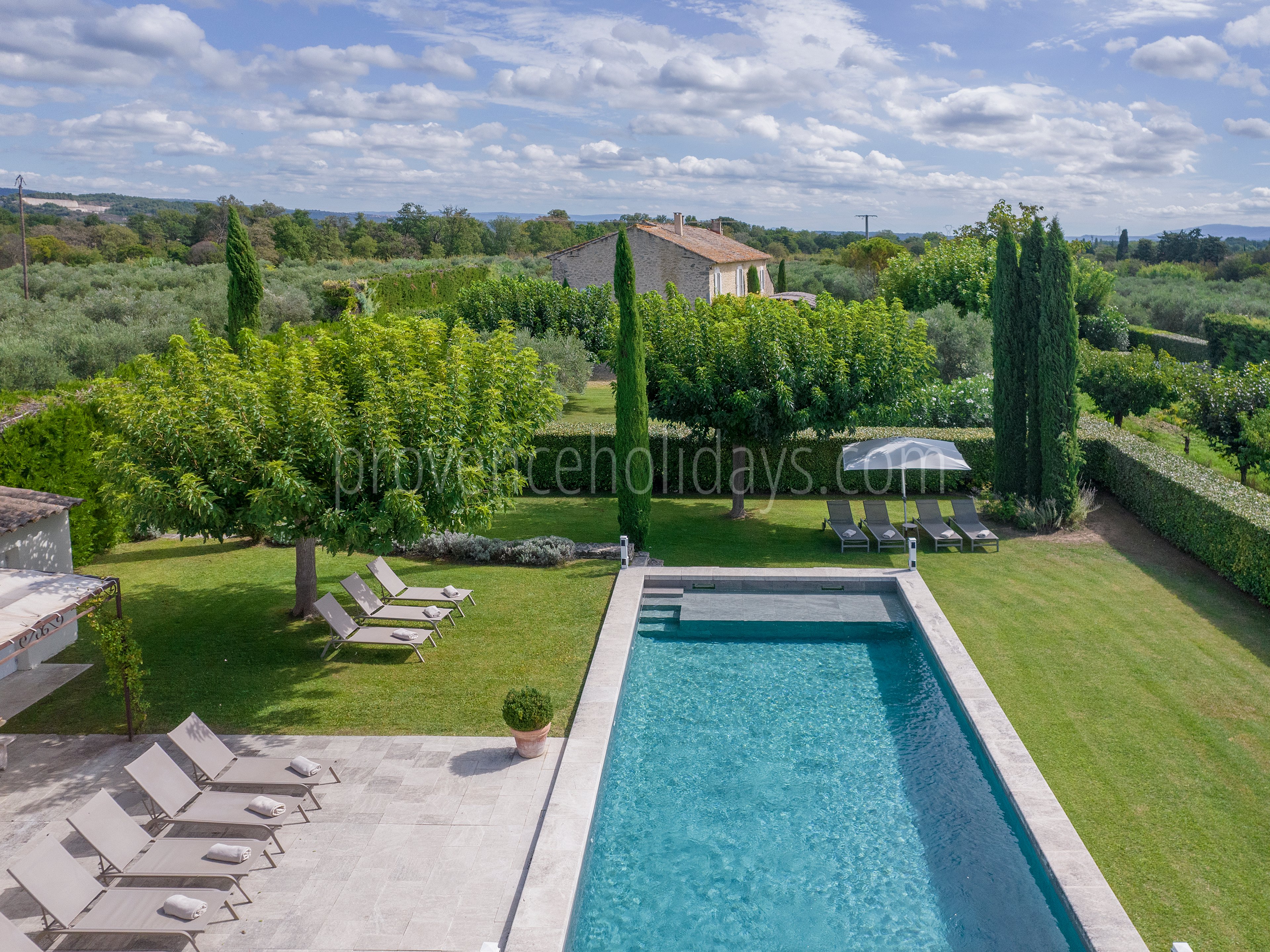 64 - Maison Robion: Villa: Pool