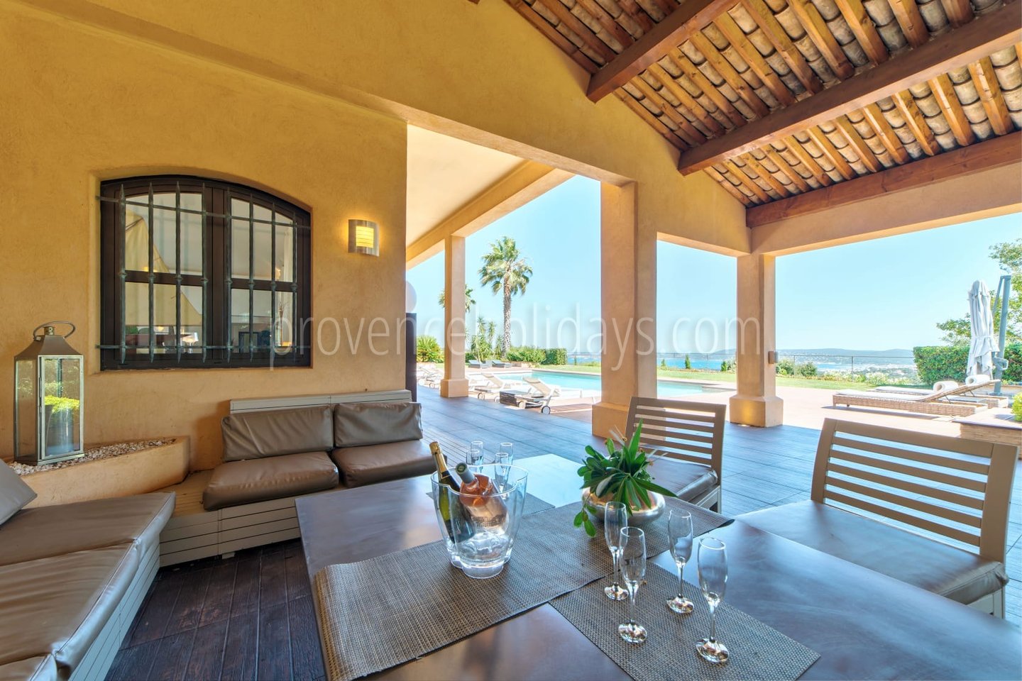 4 - Villa Elina: Villa: Exterior