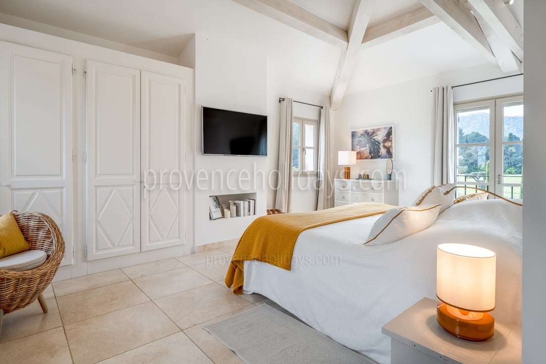 55 - Mas Aurelia: Villa: Bedroom