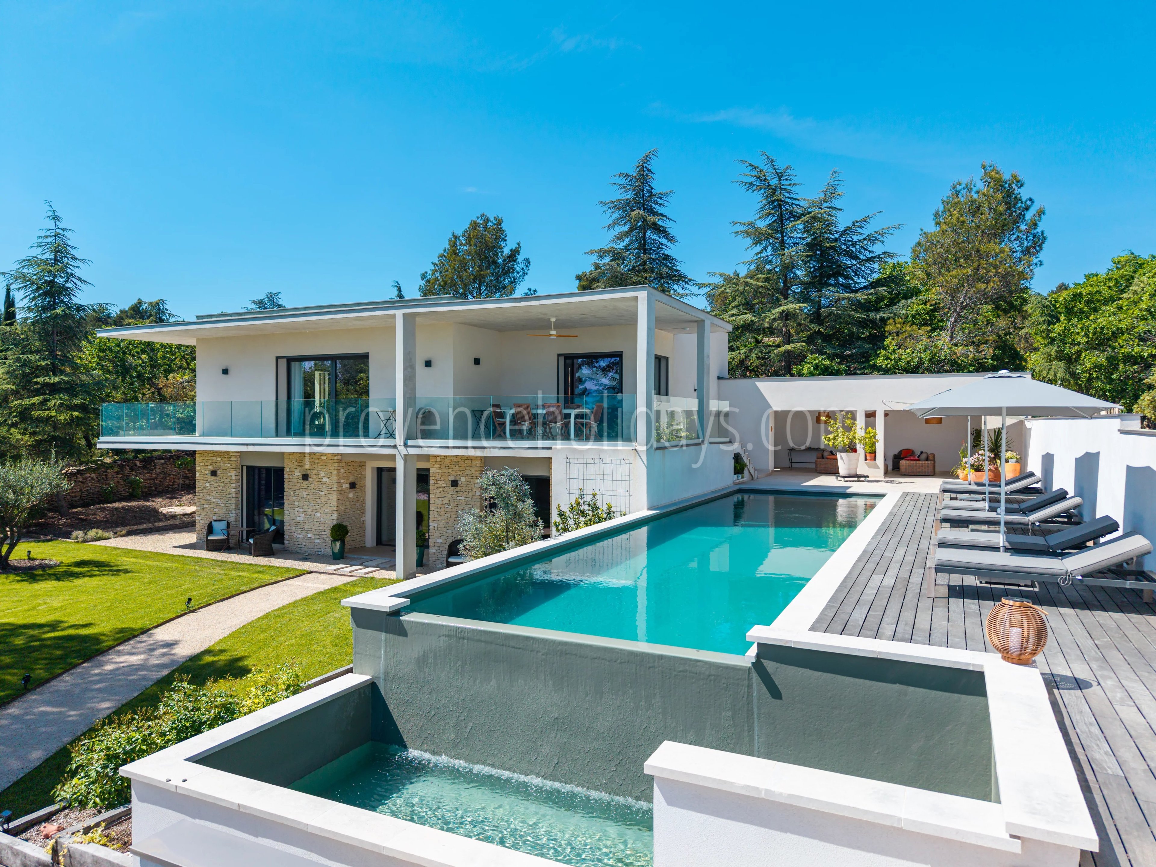 1 - Villa with pool in Gordes: Villa: Pool
