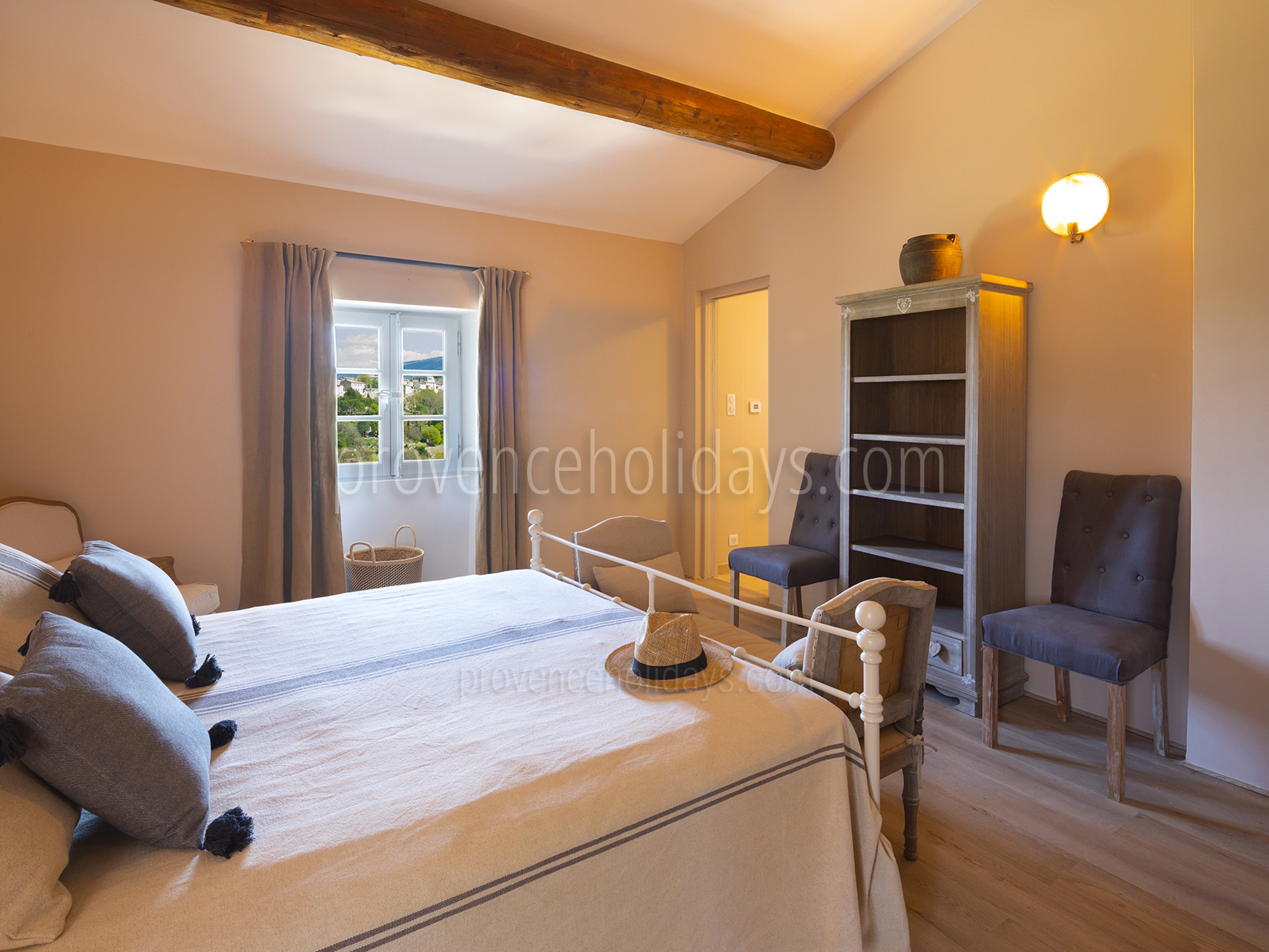 26 - Maison Ménerbes: Villa: Bedroom