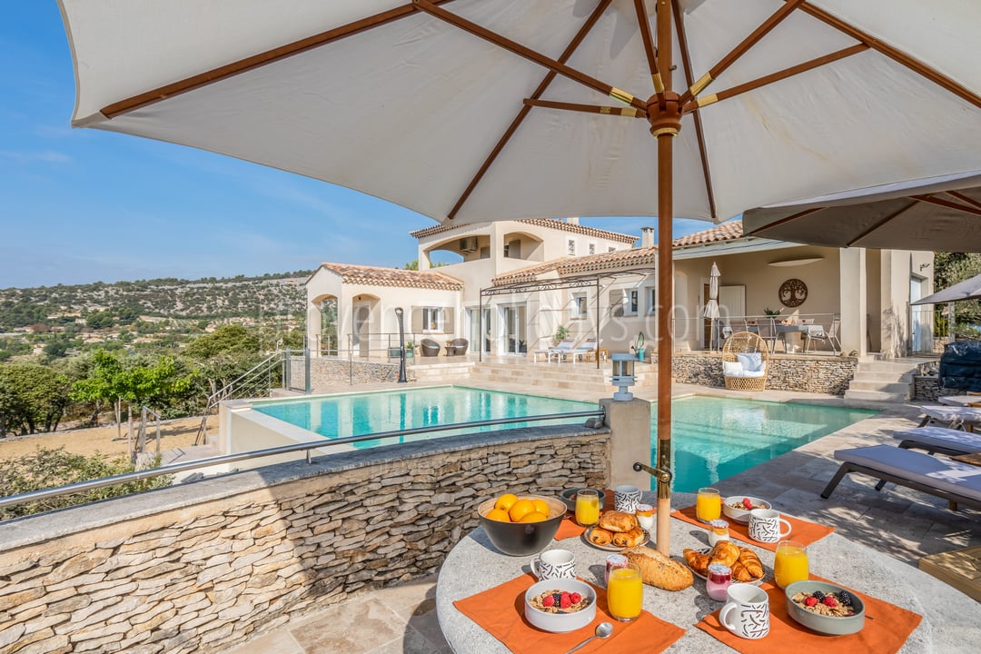 5 - Villa Saturnin: Villa: Exterior