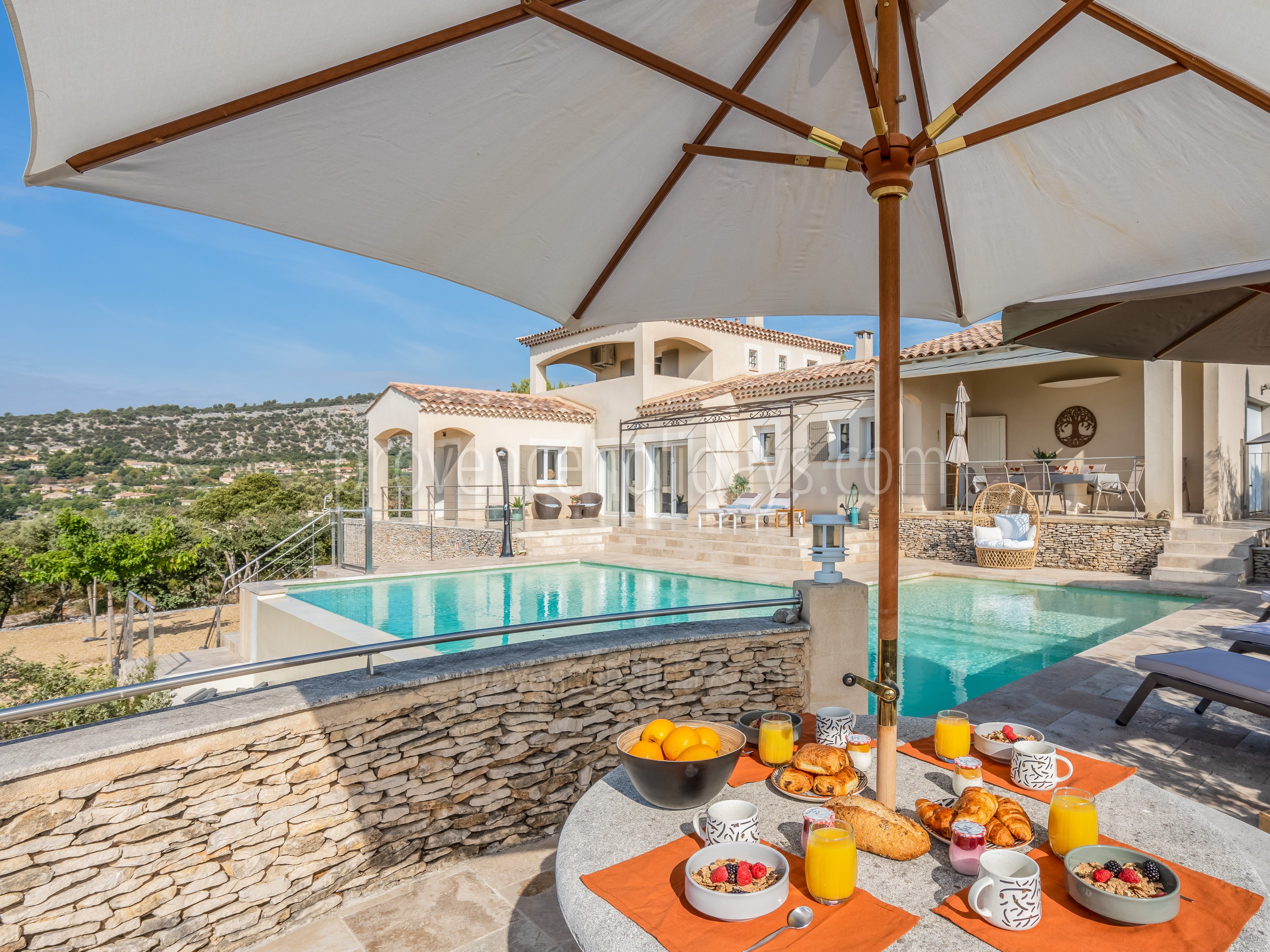 5 - Villa Saturnin: Villa: Exterior