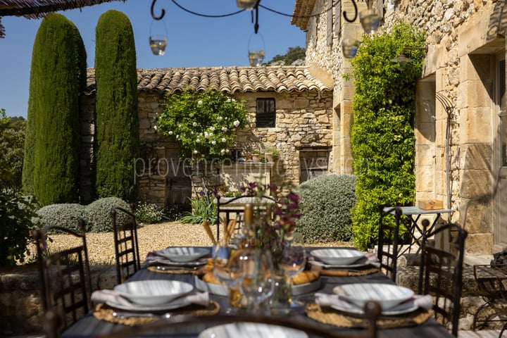 29 - Le Mas de Murs: Villa: Exterior