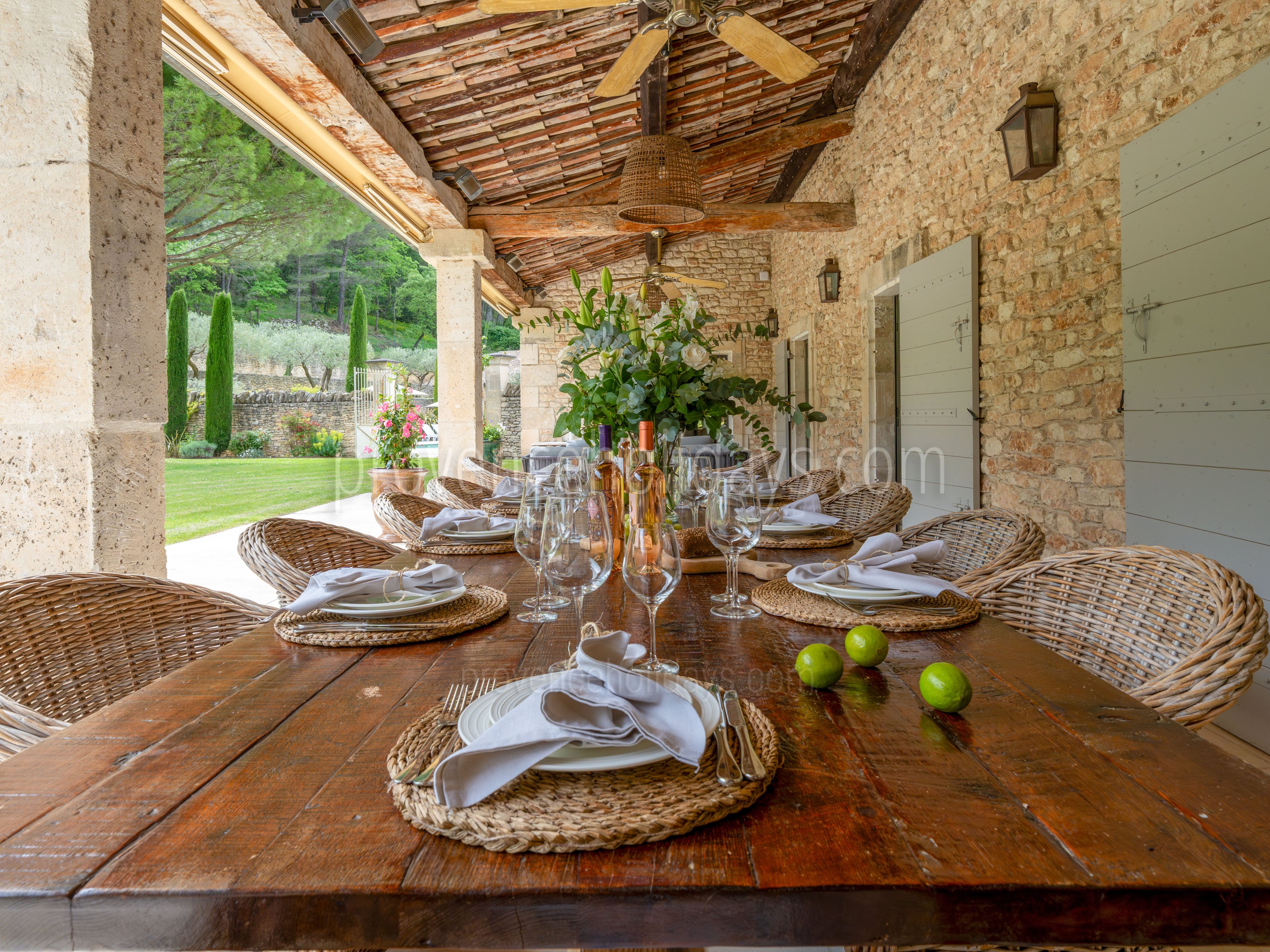 6 - Le Mas de Goult (24): Villa: Exterior