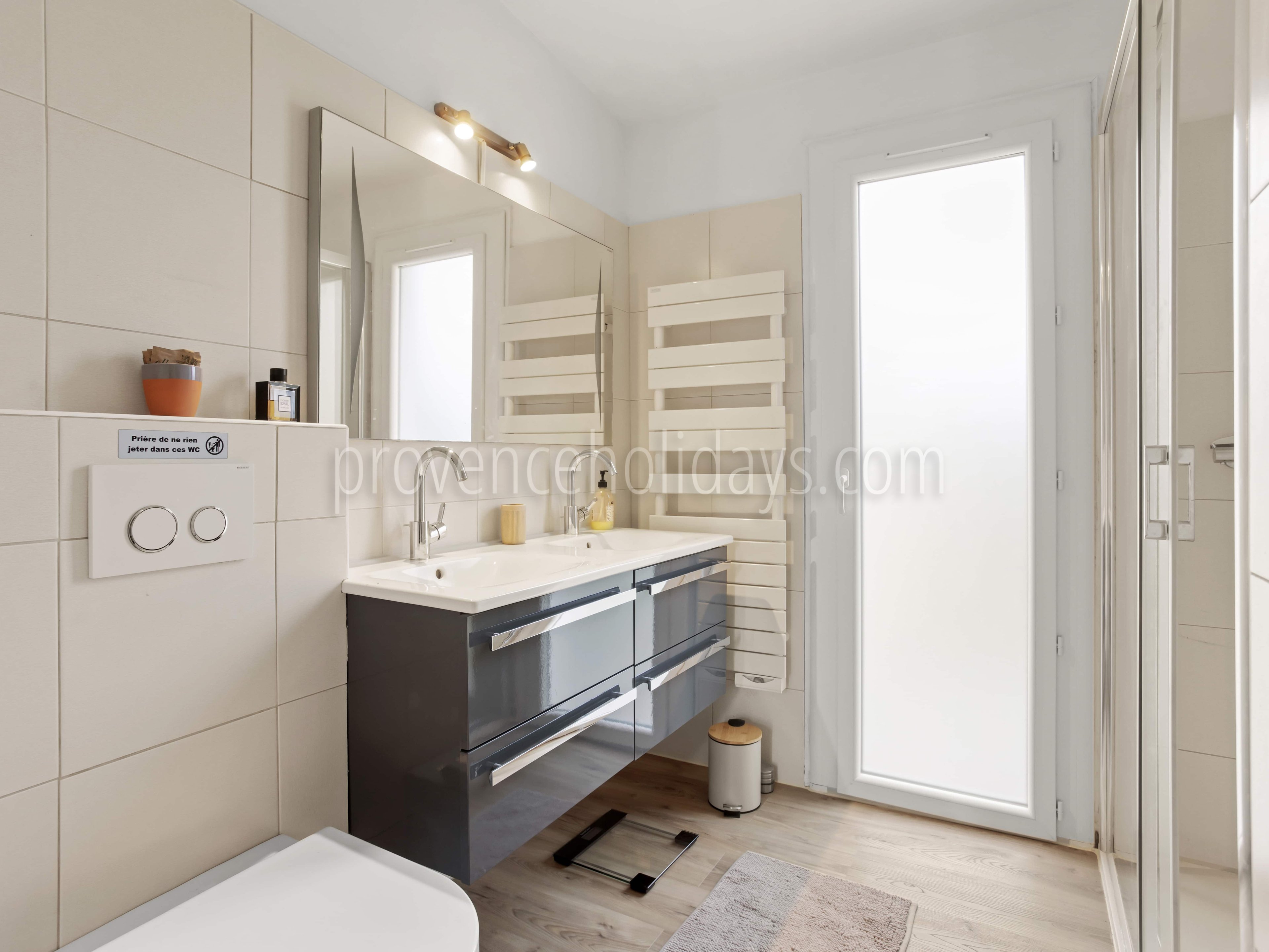 9 - Villa Glory: Villa: Bathroom