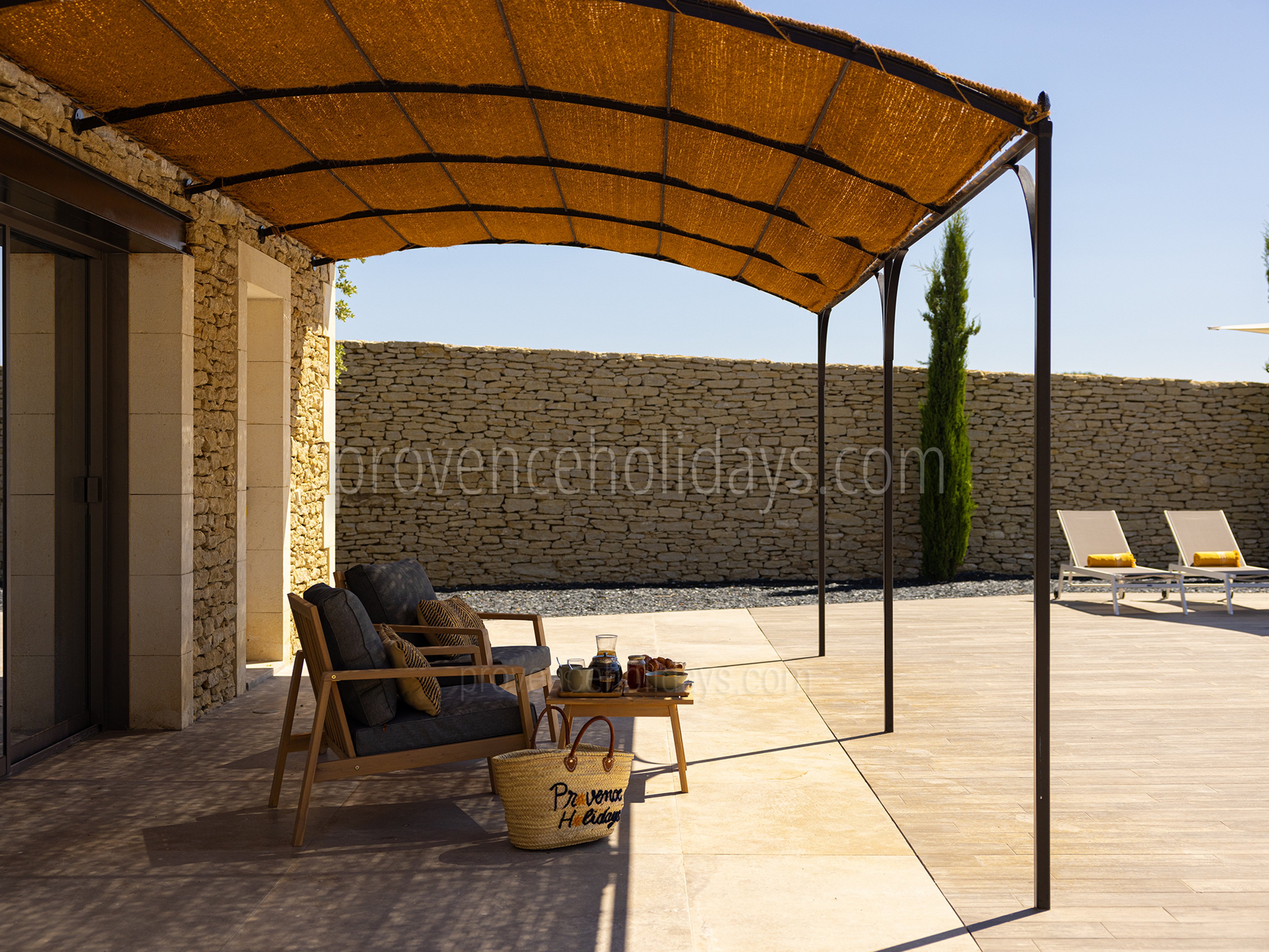 11 - Mas Estelle: Villa: Exterior