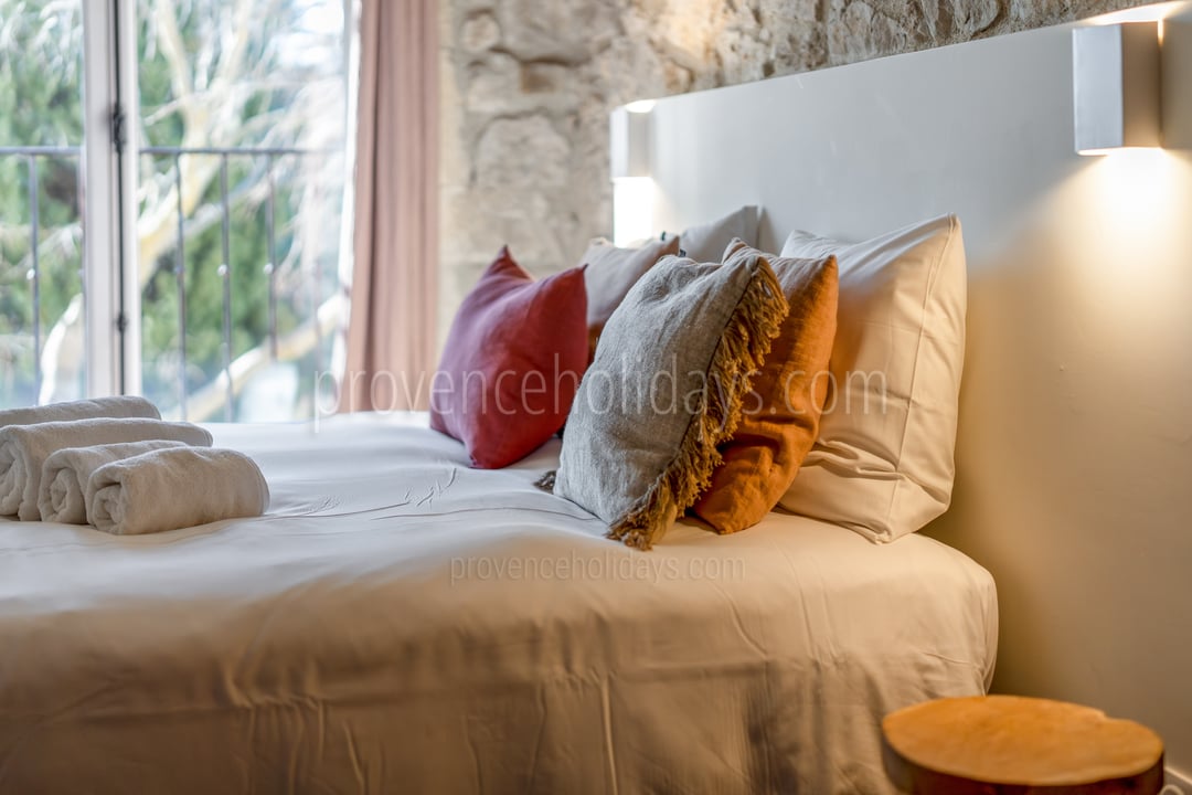 26 - Mas des Roches: Villa: Bedroom