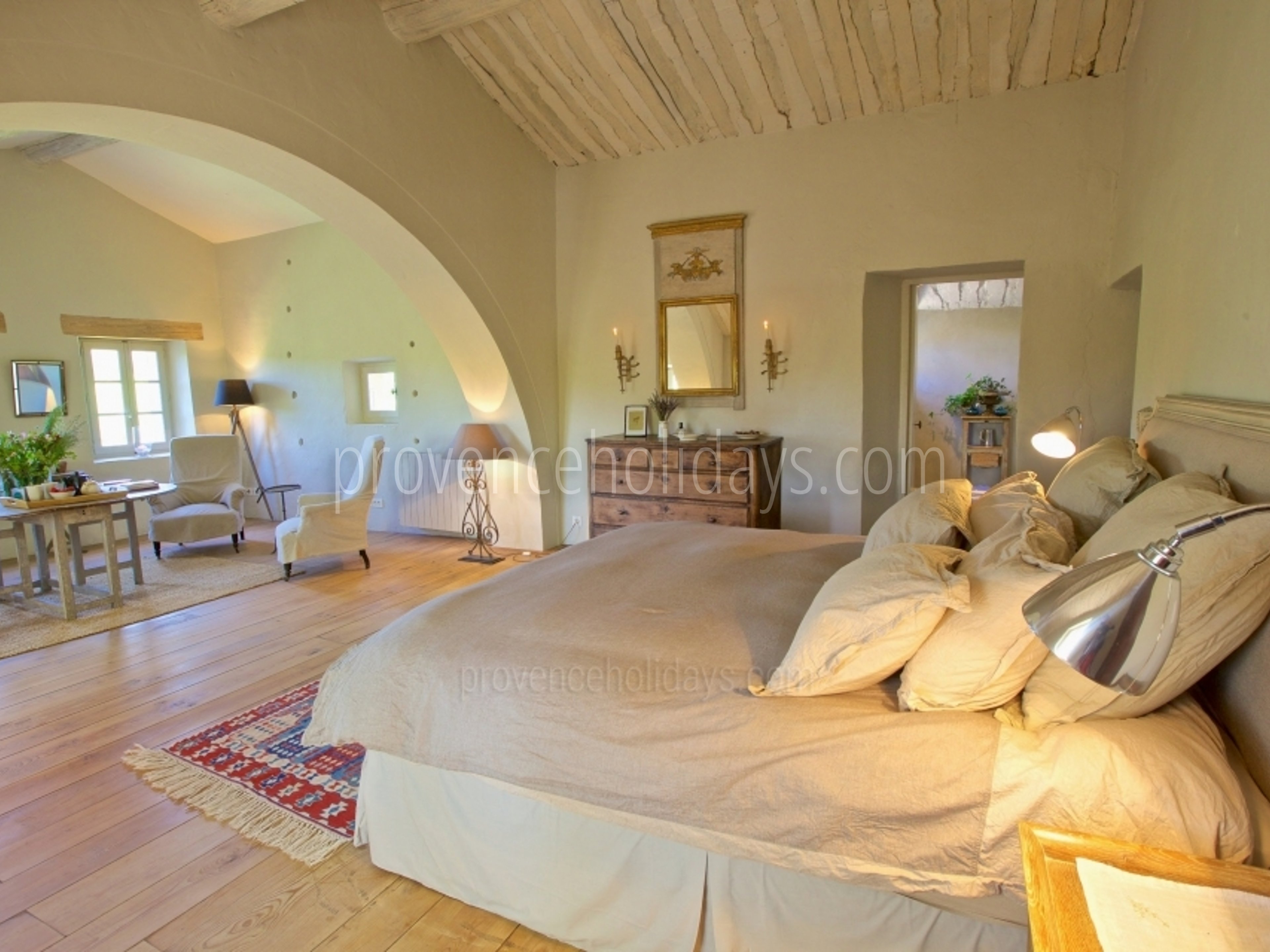 74 - Mas des Lavandes: Villa: Interior