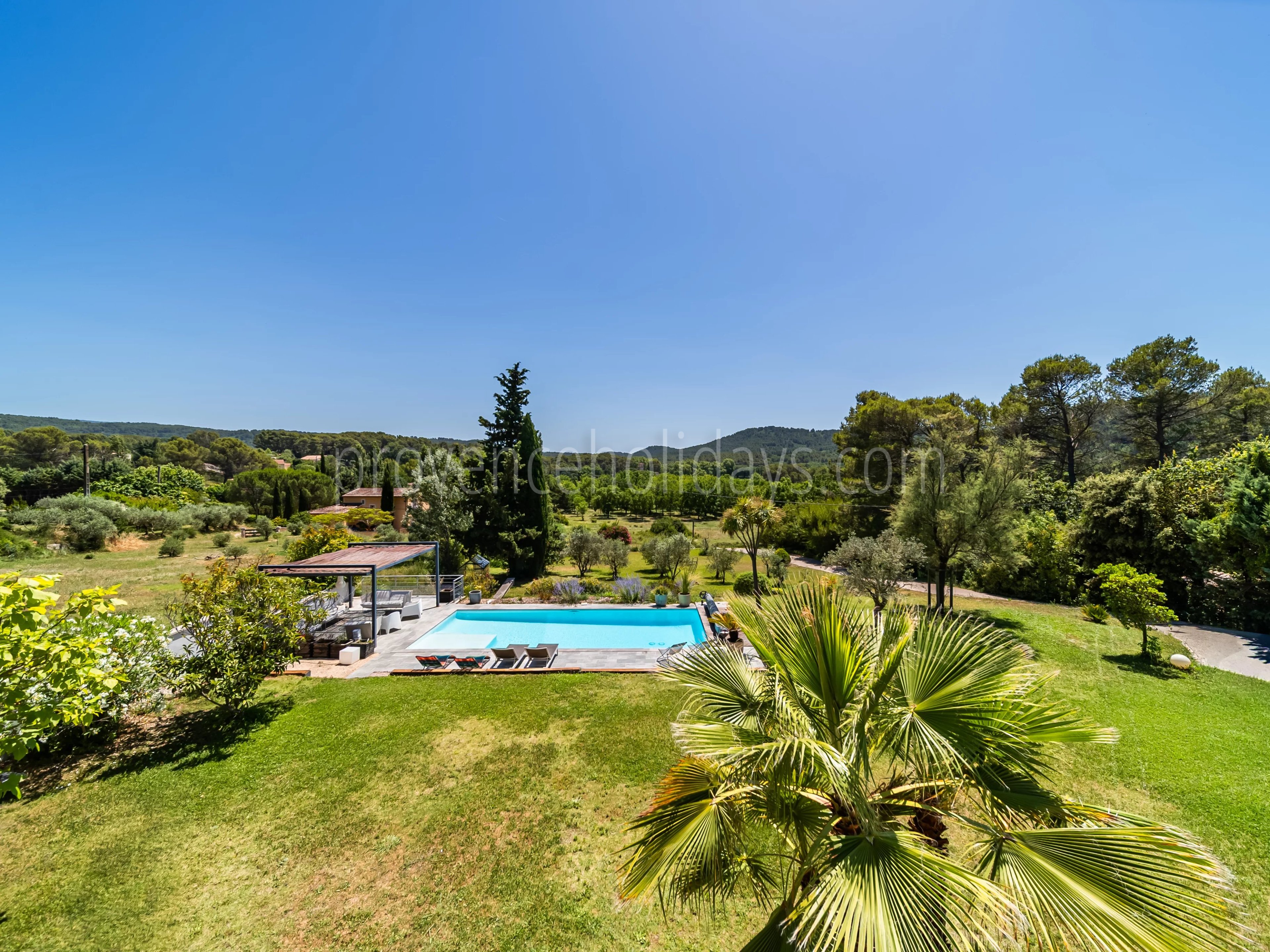 6 - Villa with pool in Pernes-les-Fontaines: Villa: Pool