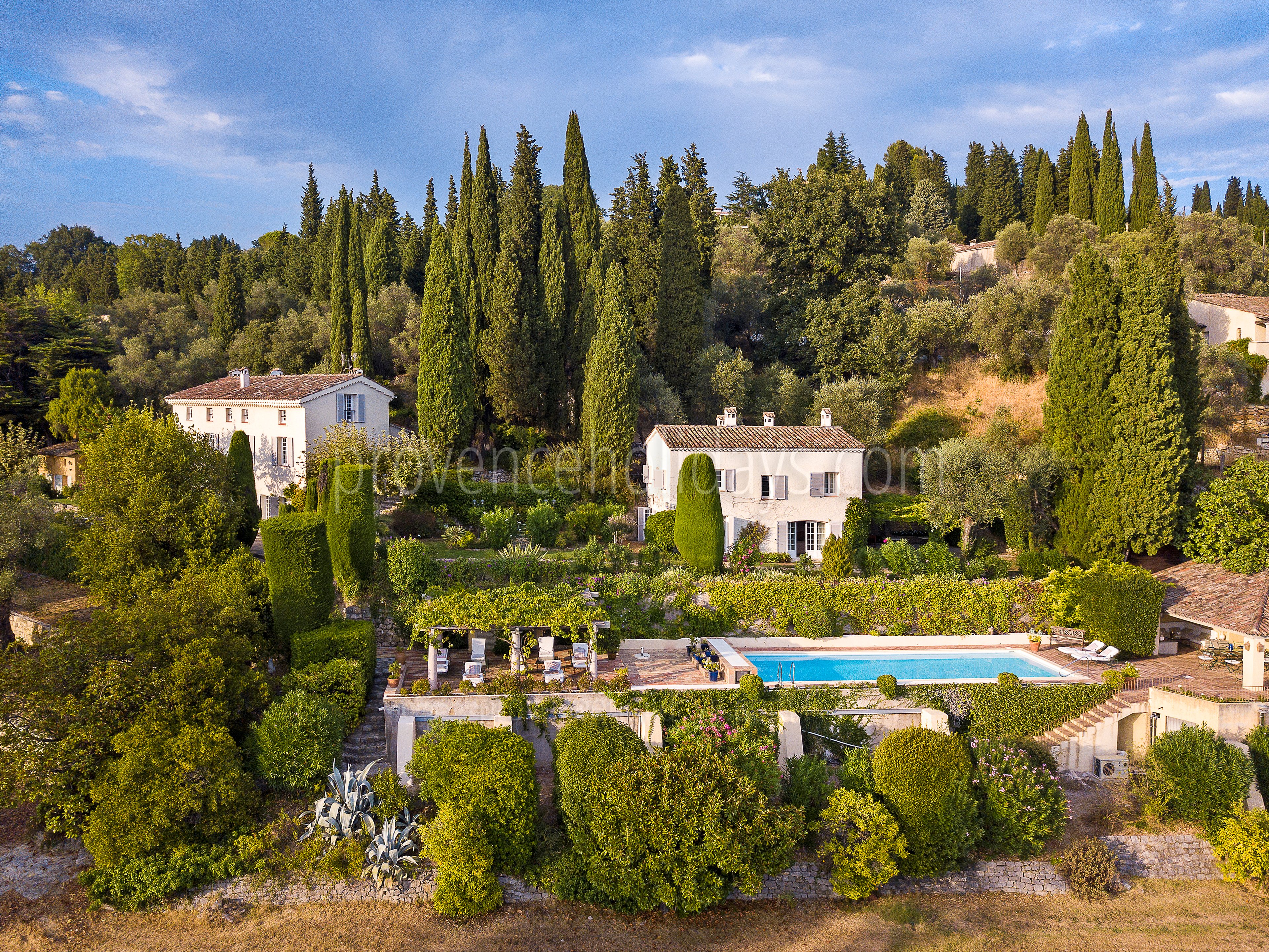4 - Domaine Alta Vista: Villa: Exterior