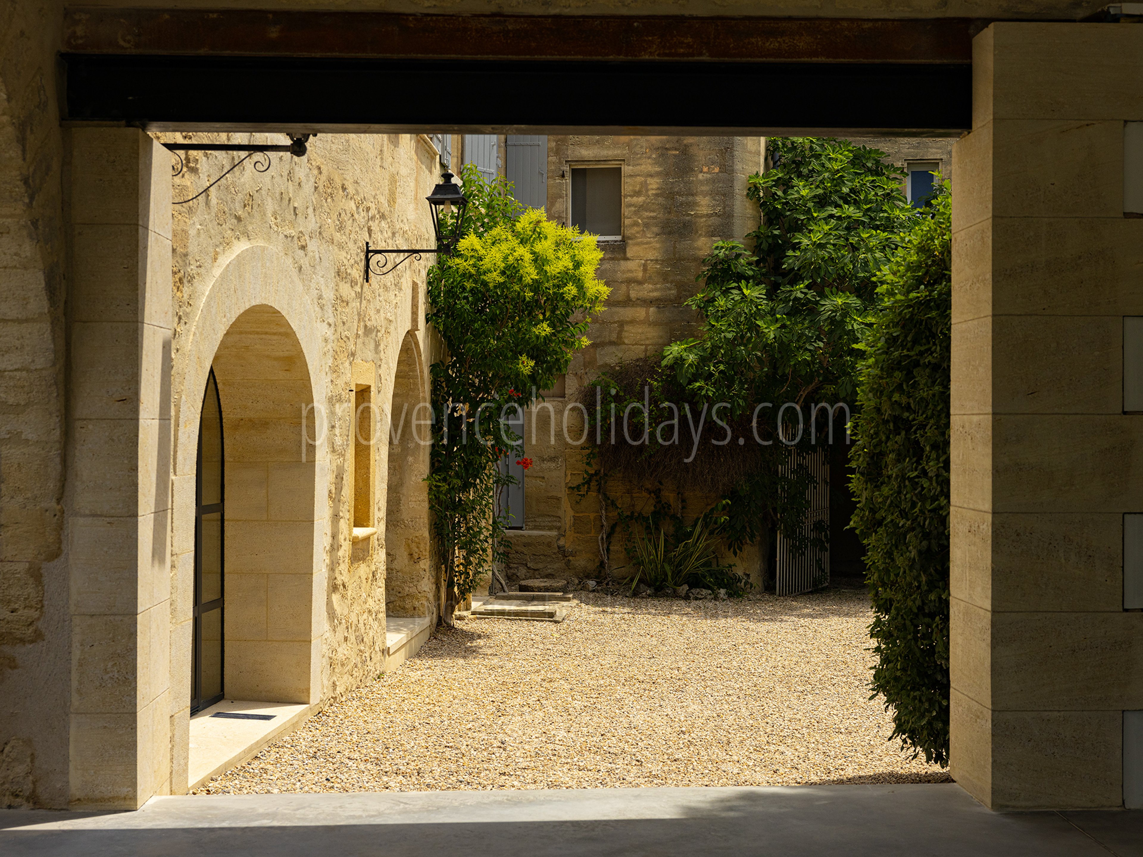 12 - La Bâtisse d\'Uzès: Villa: Exterior