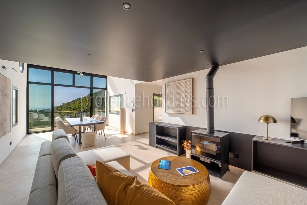 4 - Hedendaagse villa in Cavalaire-sur-Mer: Villa: Interior