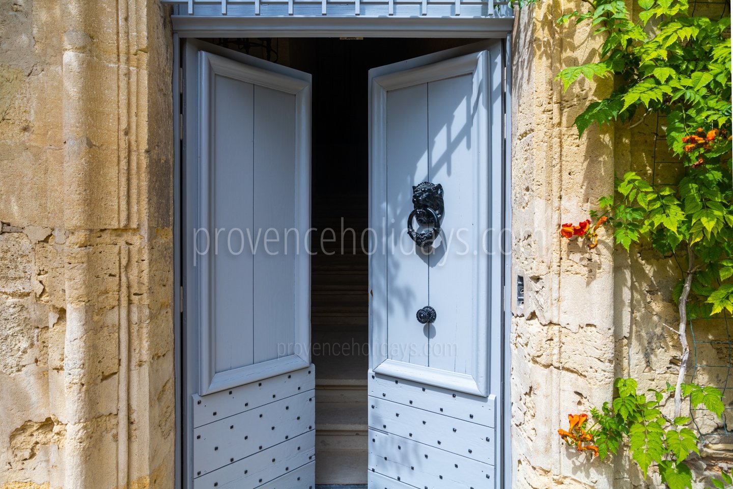 6 - La Bâtisse d\'Uzès: Villa: Exterior
