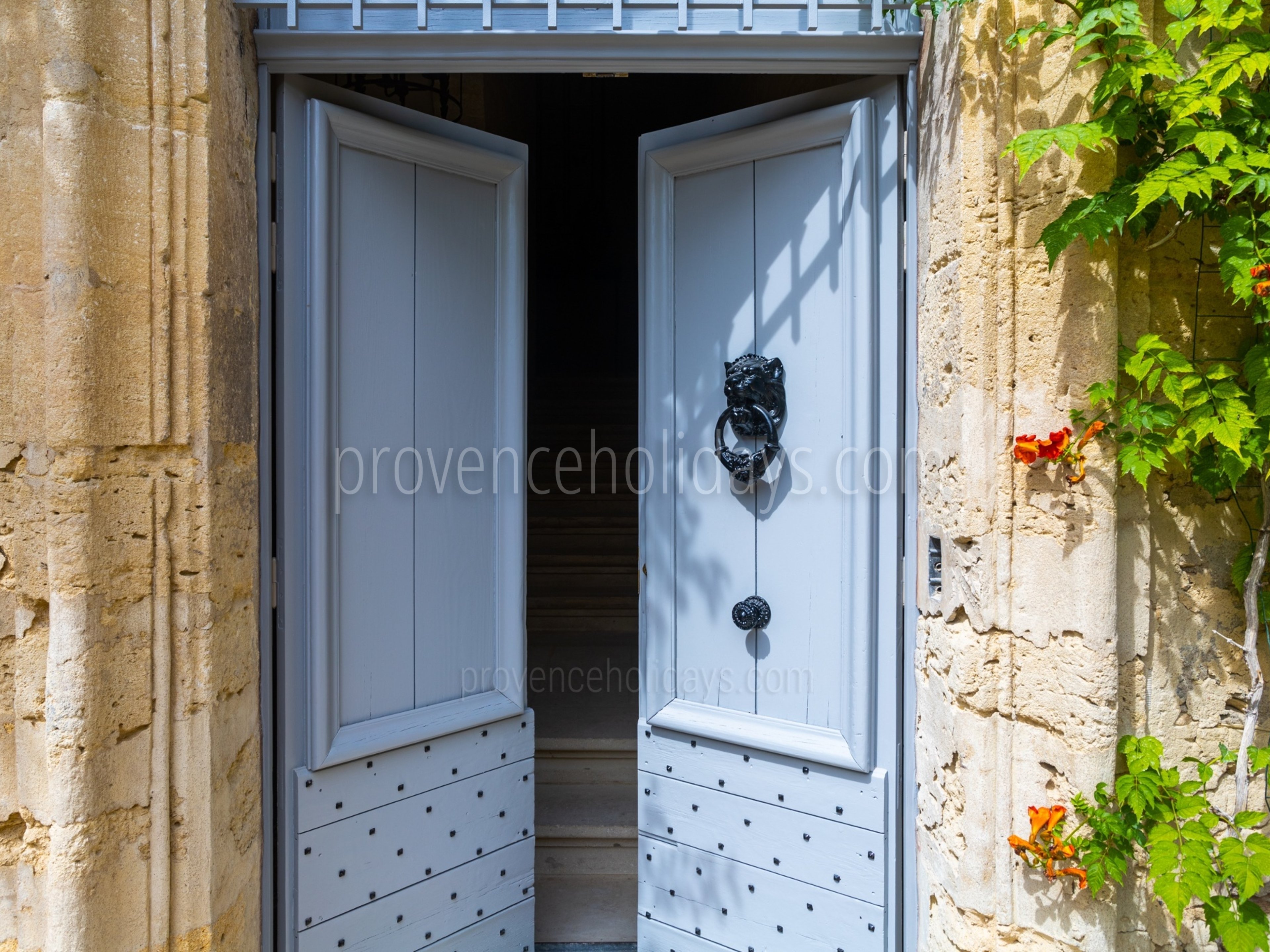 6 - La Bâtisse d\'Uzès: Villa: Exterior