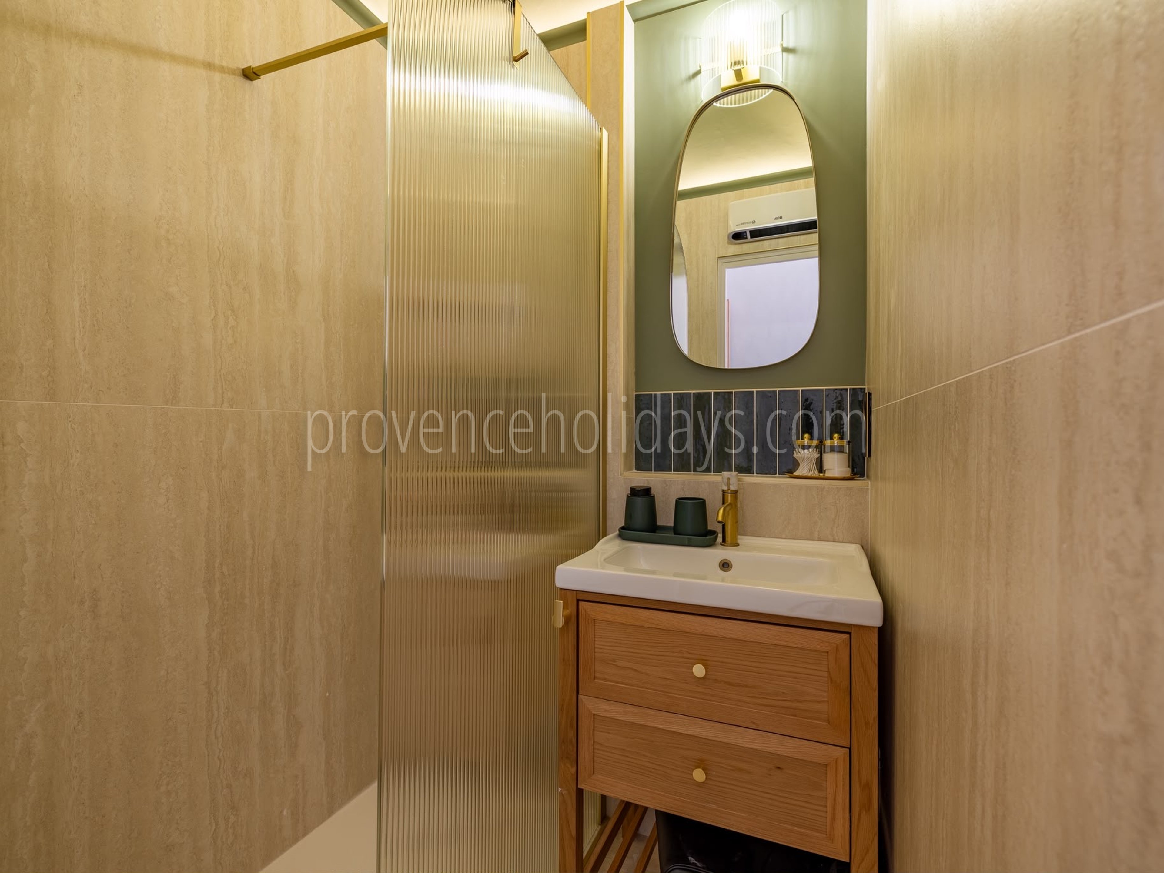 25 - Villa Atome: Villa: Bathroom