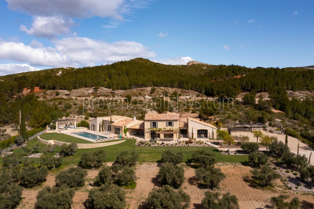 Mas avec piscine et vue panoramique à Maussane-les-Alpilles