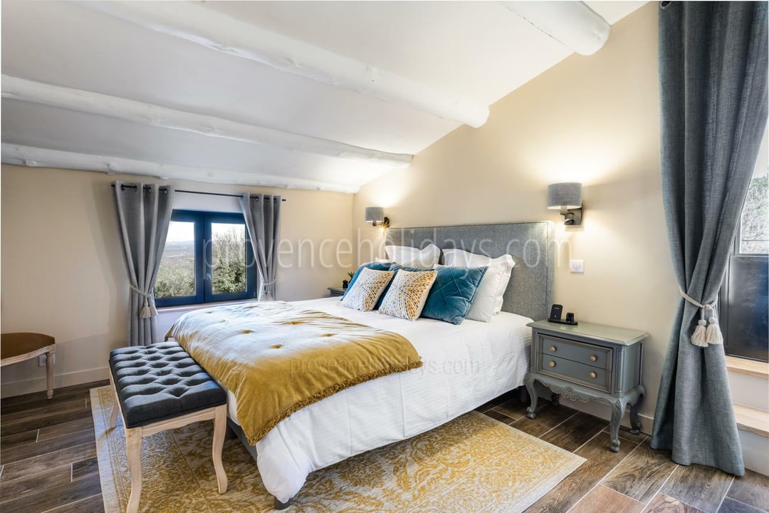 16 - Mas Sylvania: Villa: Bedroom