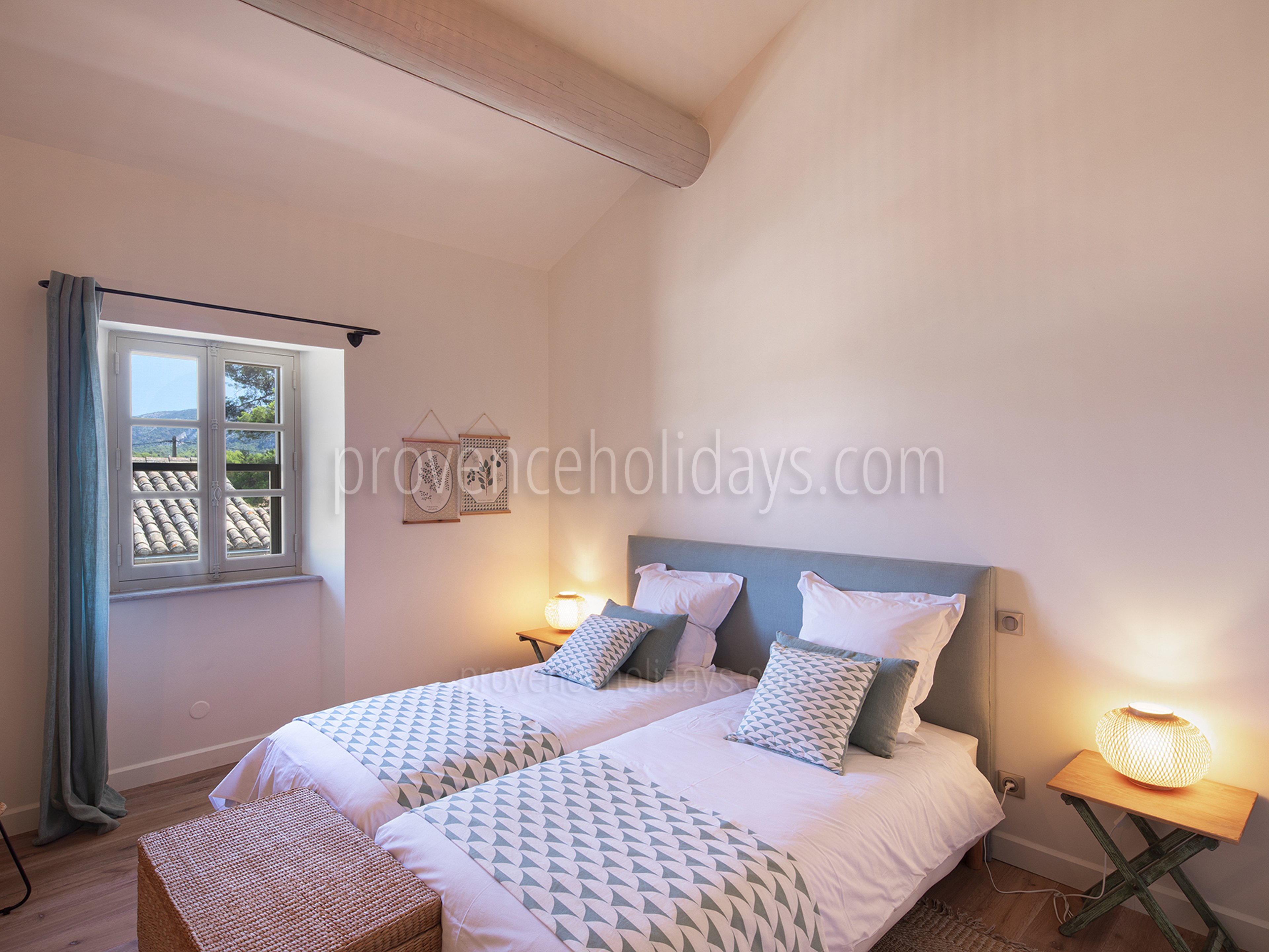 31 - Mas Robion: Villa: Bedroom