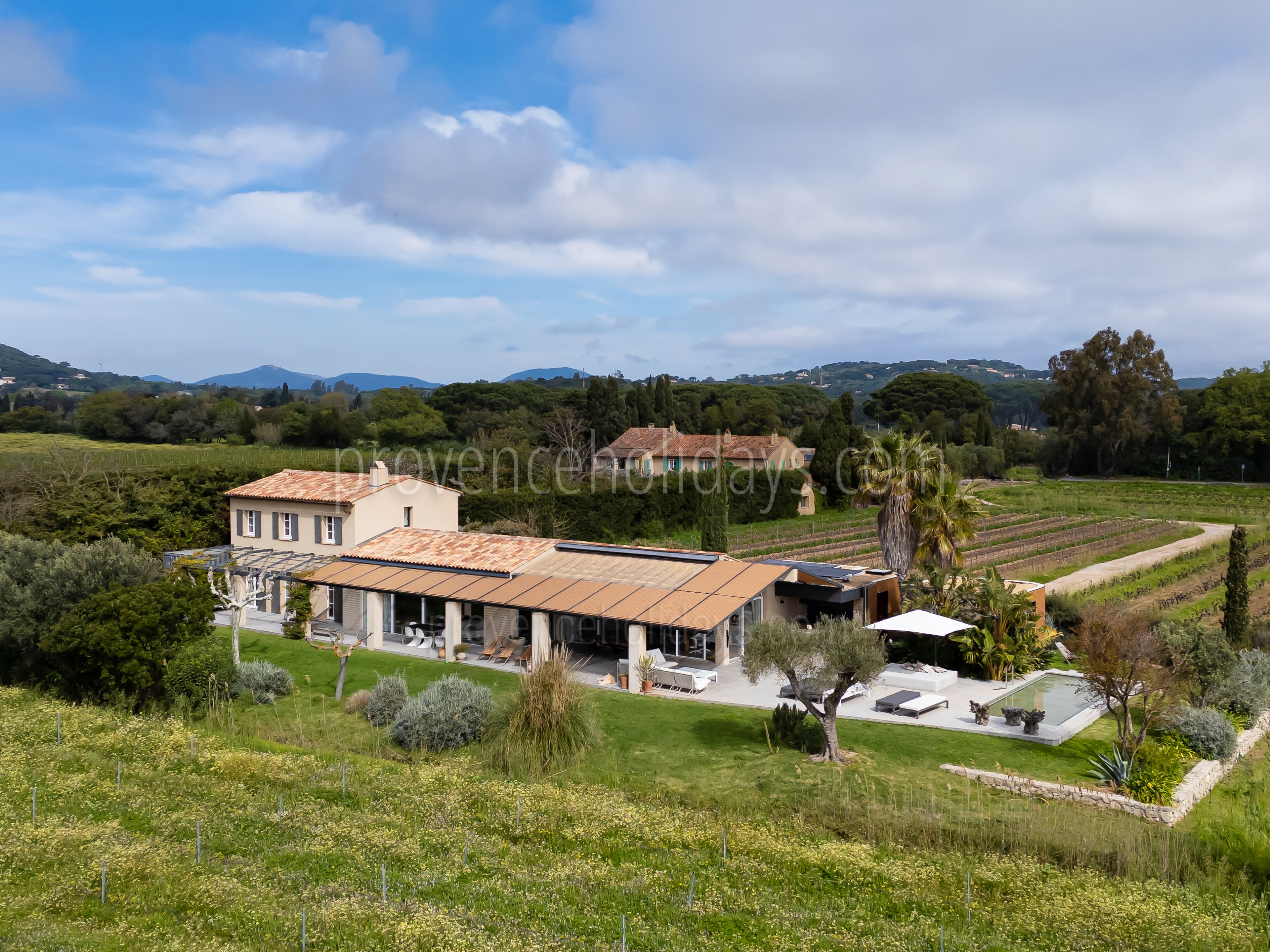 3 - Refuge d\'Azur: Villa: Exterior