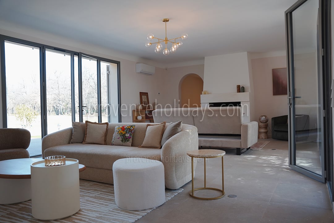 5 - Mas Trabail: Villa: Interior