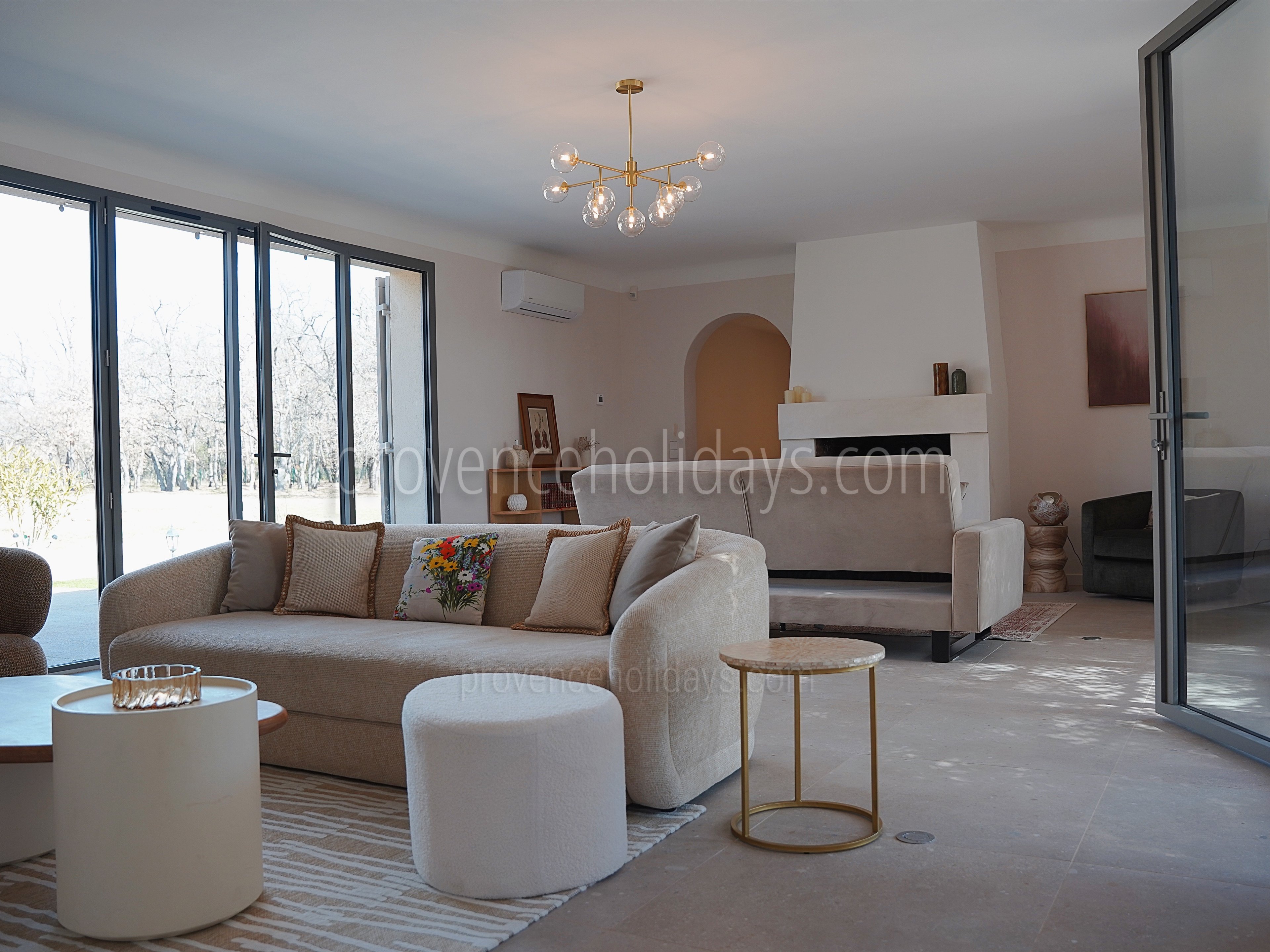 5 - Mas Trabail: Villa: Interior