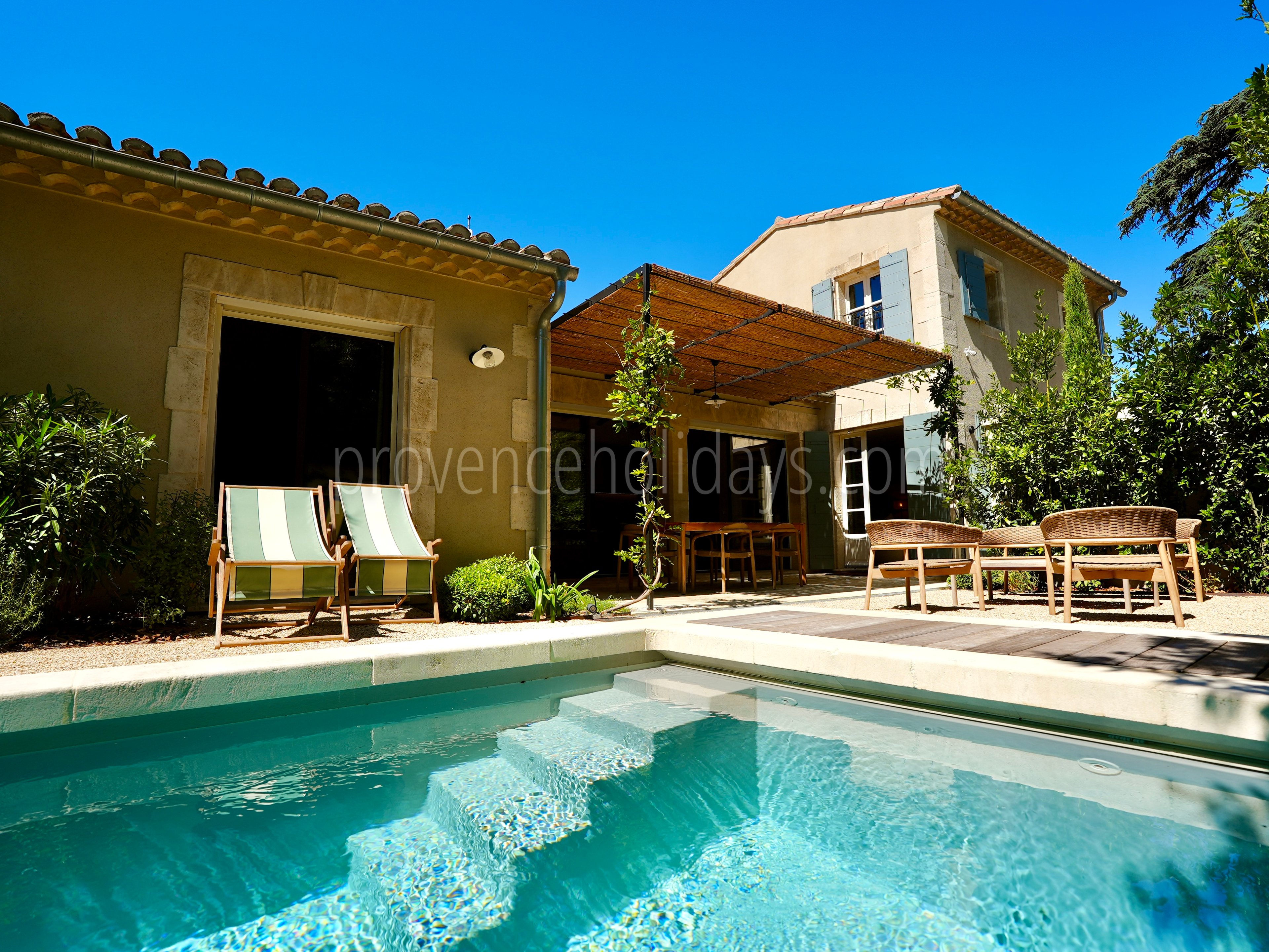 5 - La Saint-Rémoise: Villa: Pool