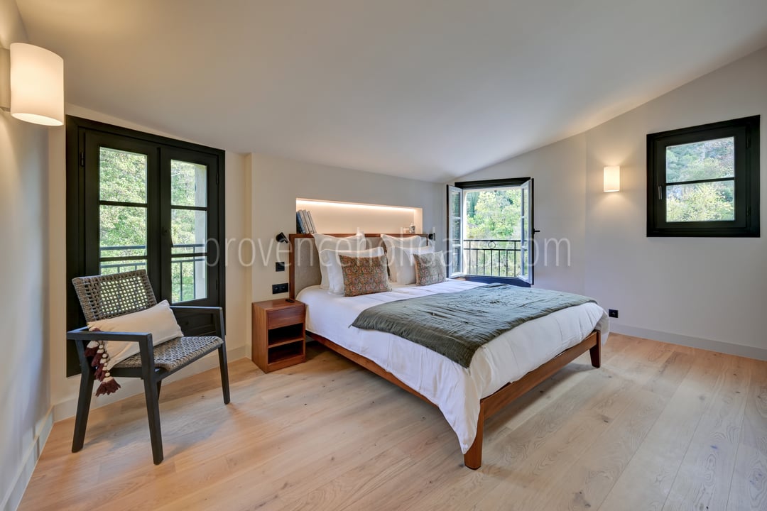 50 - Le Moulin: Villa: Bedroom