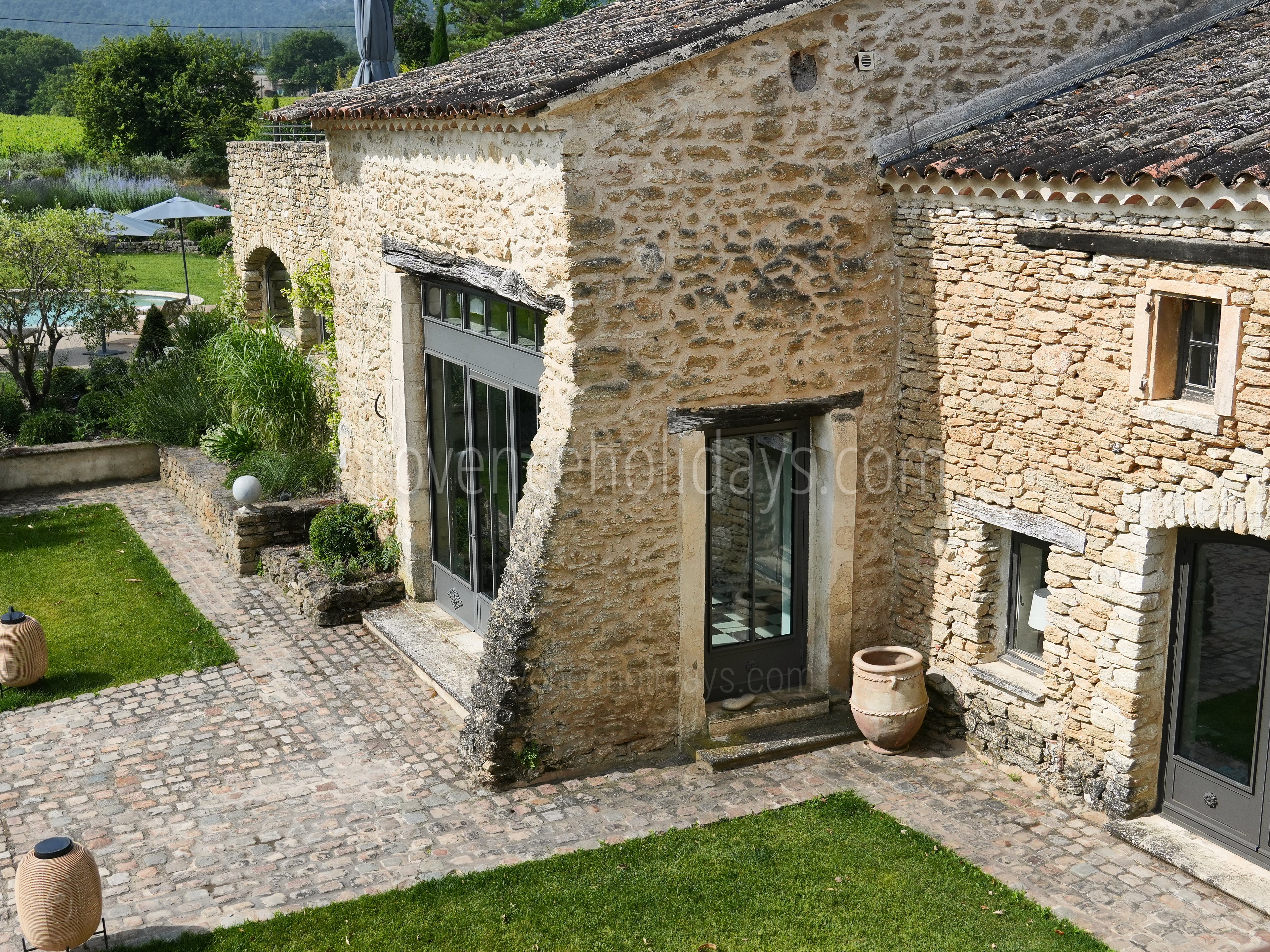 10 - Domaine du Grand Chêne: Villa: Exterior