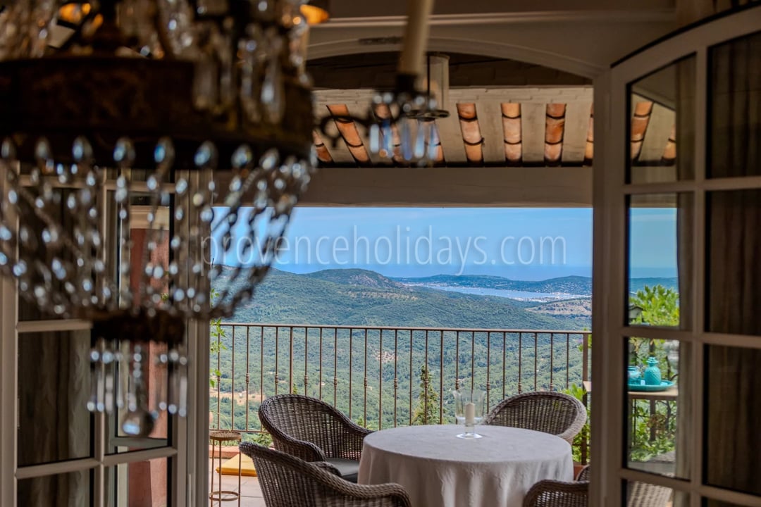 3 - Villa with sauna in La Garde-Freinet: Villa: Exterior