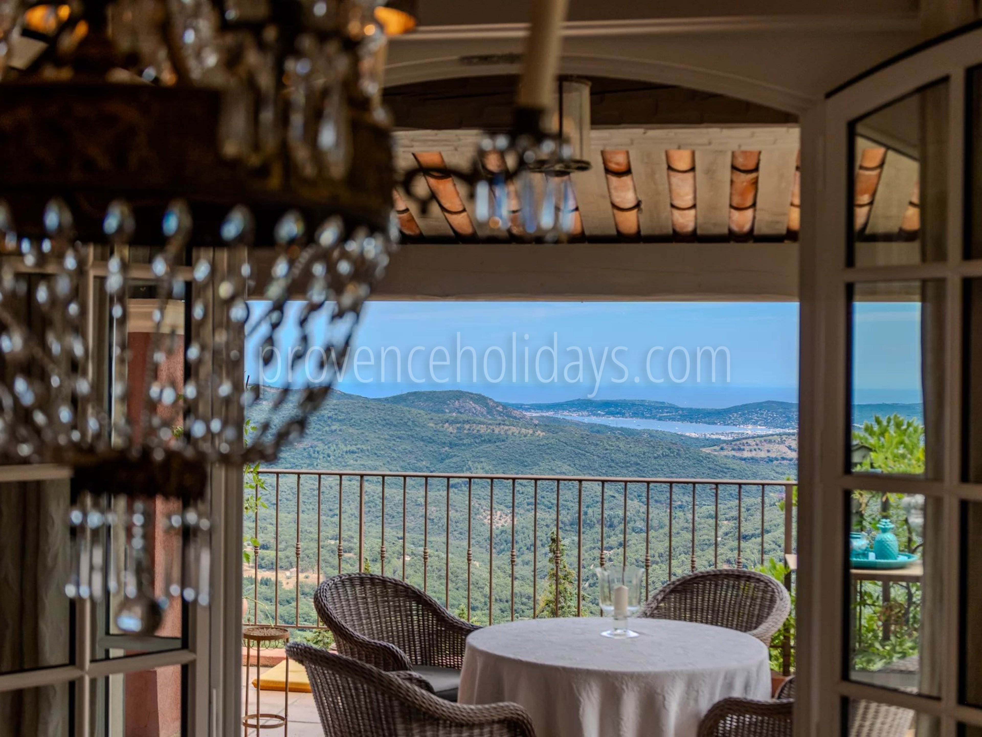 3 - Villa with sauna in La Garde-Freinet: Villa: Exterior