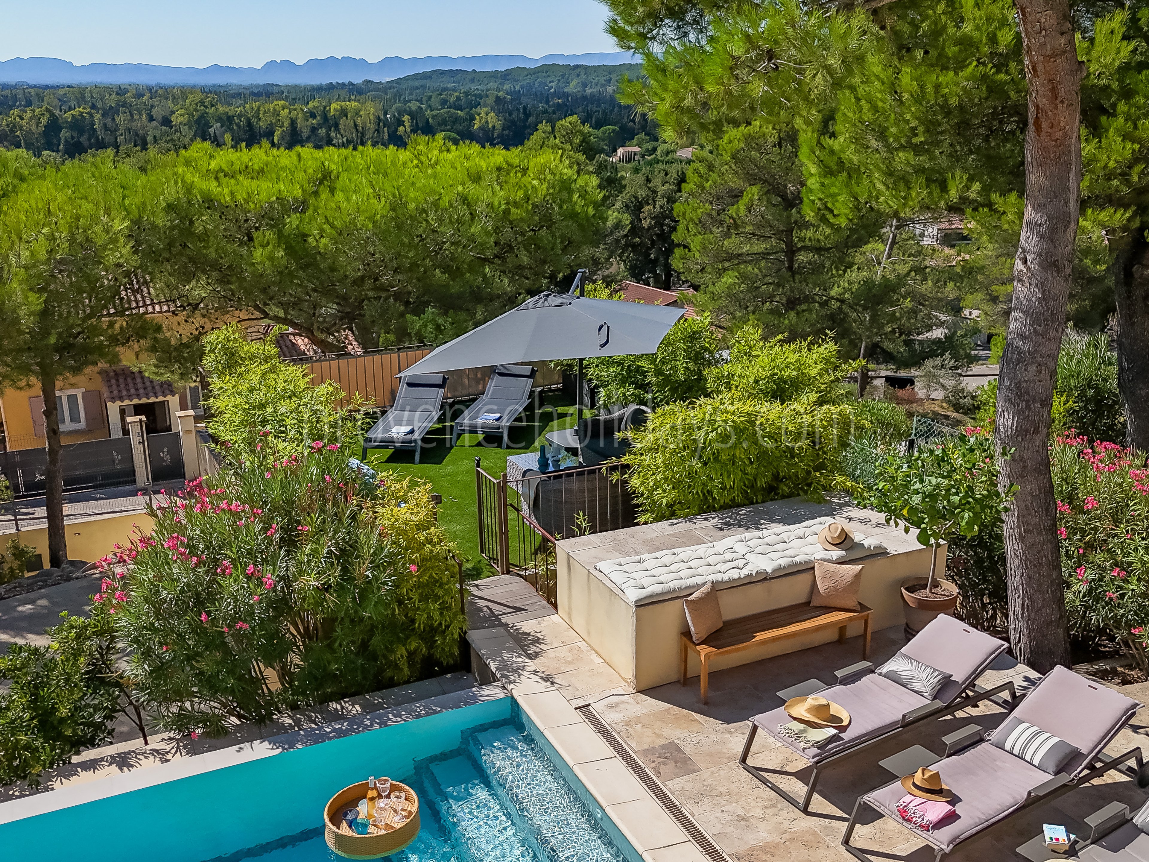 10 - La Pinède: Villa: Pool