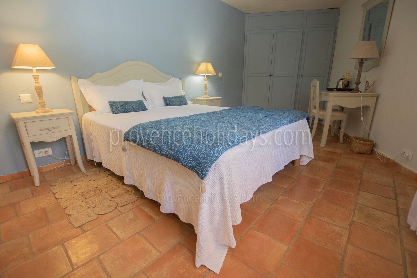 18 - Villa des Rosiers: Villa: Bedroom