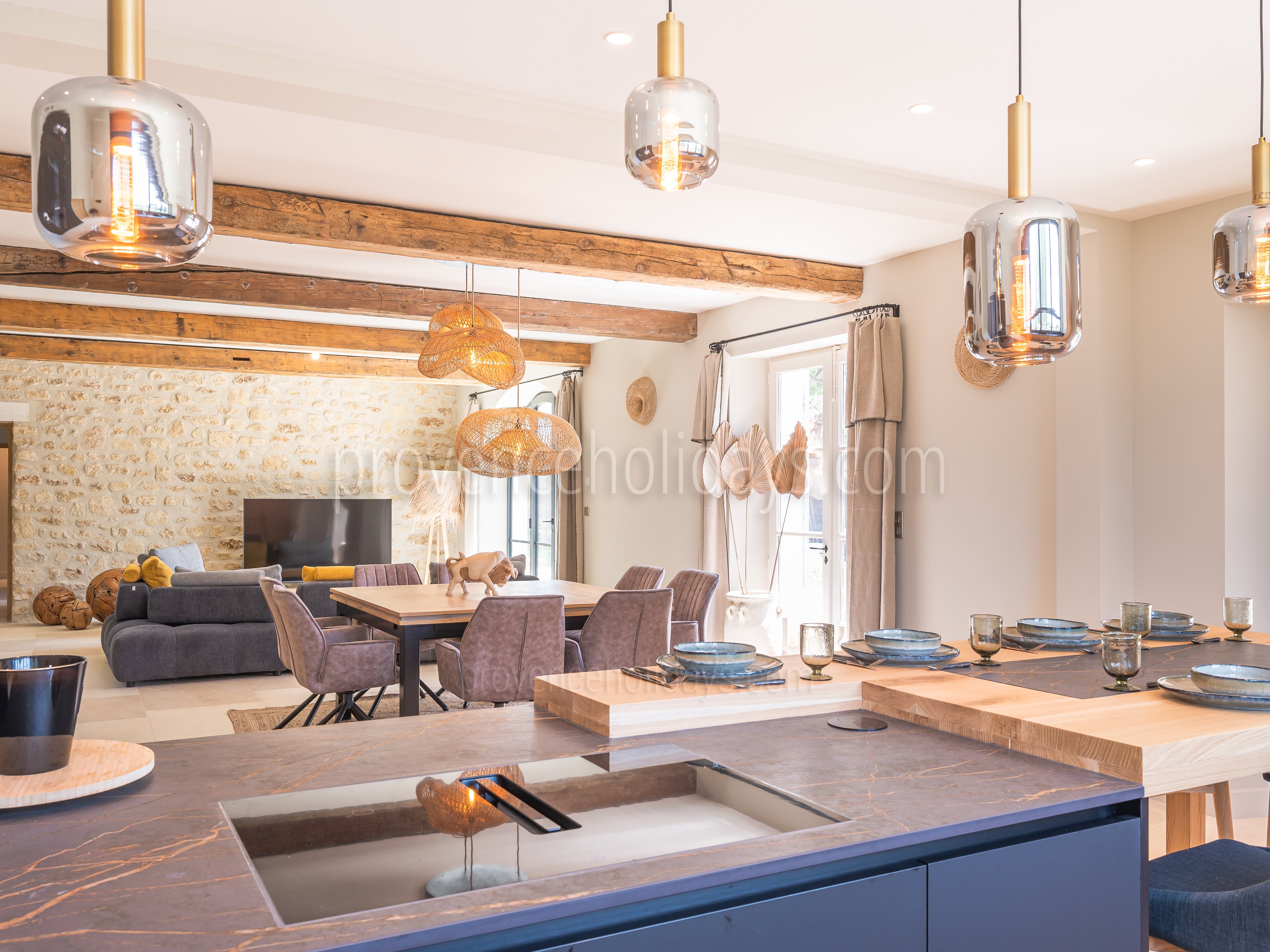 10 - Mas Lucie: Villa: Interior