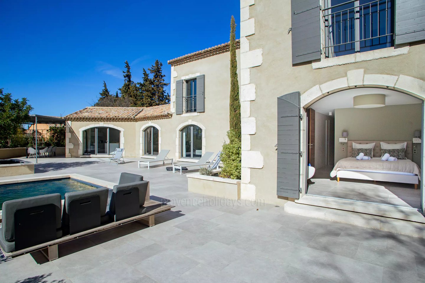 4 - Le Mas des Bories: Villa: Exterior