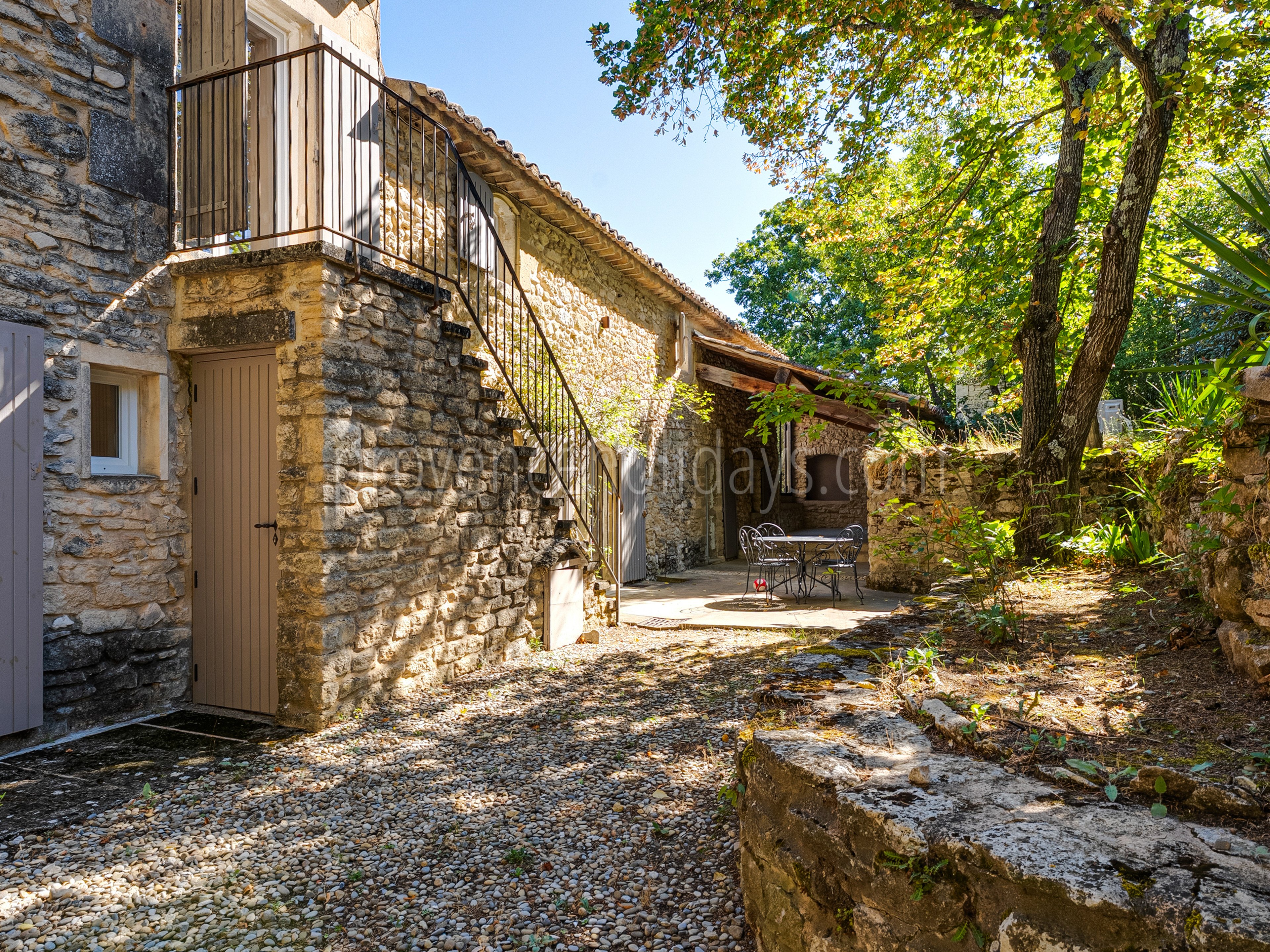 25 - Domaine des Pierres: Villa: Exterior