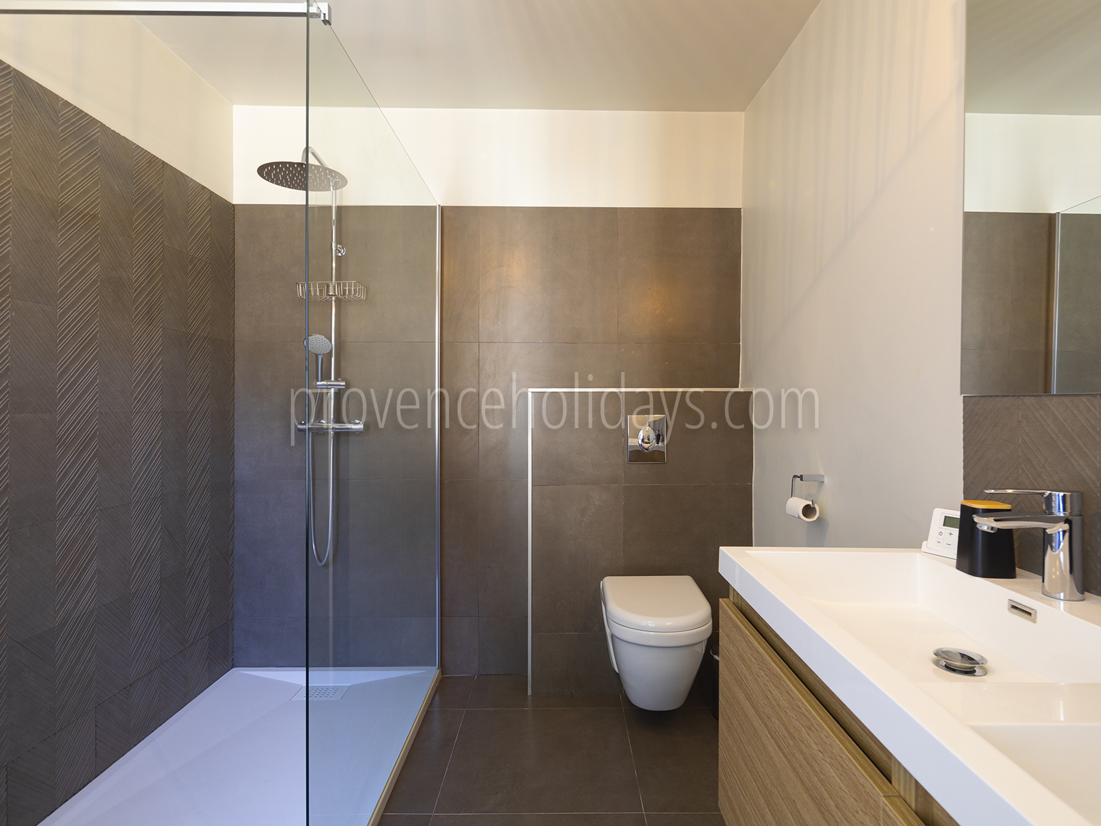 23 - Maison Valentine: Villa: Bathroom