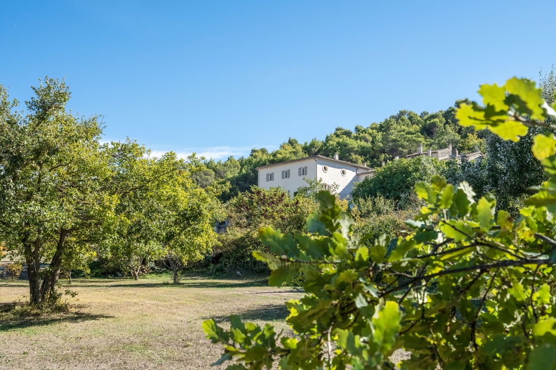 56 - Bastide des Magnans: Villa: Exterior