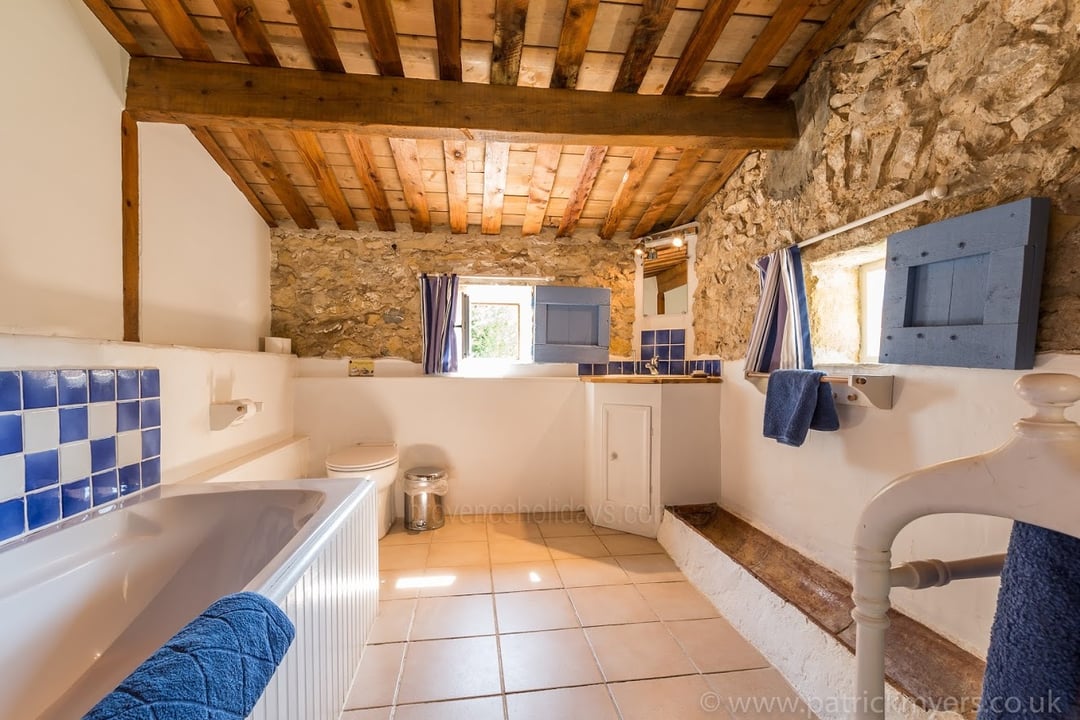 8 - Bastide du Luberon: Villa: Interior
