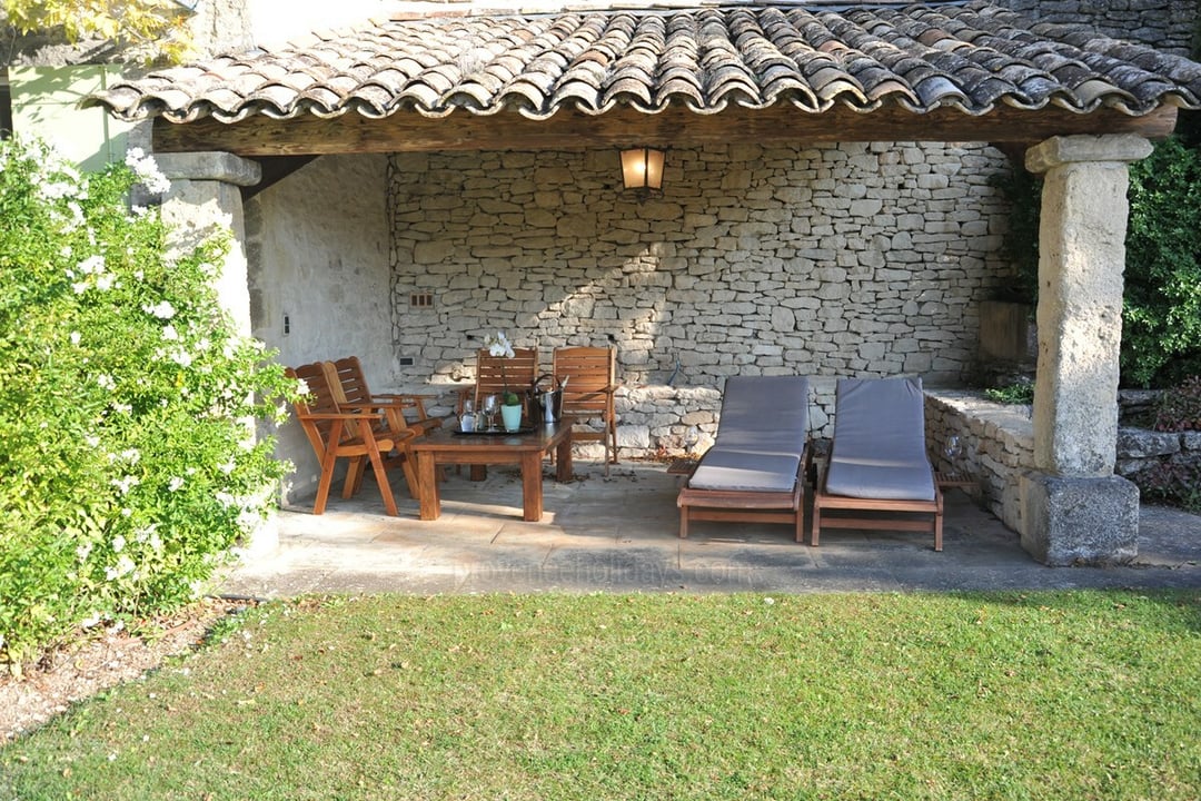 13 - Le Mas de Bonnieux: Villa: Exterior