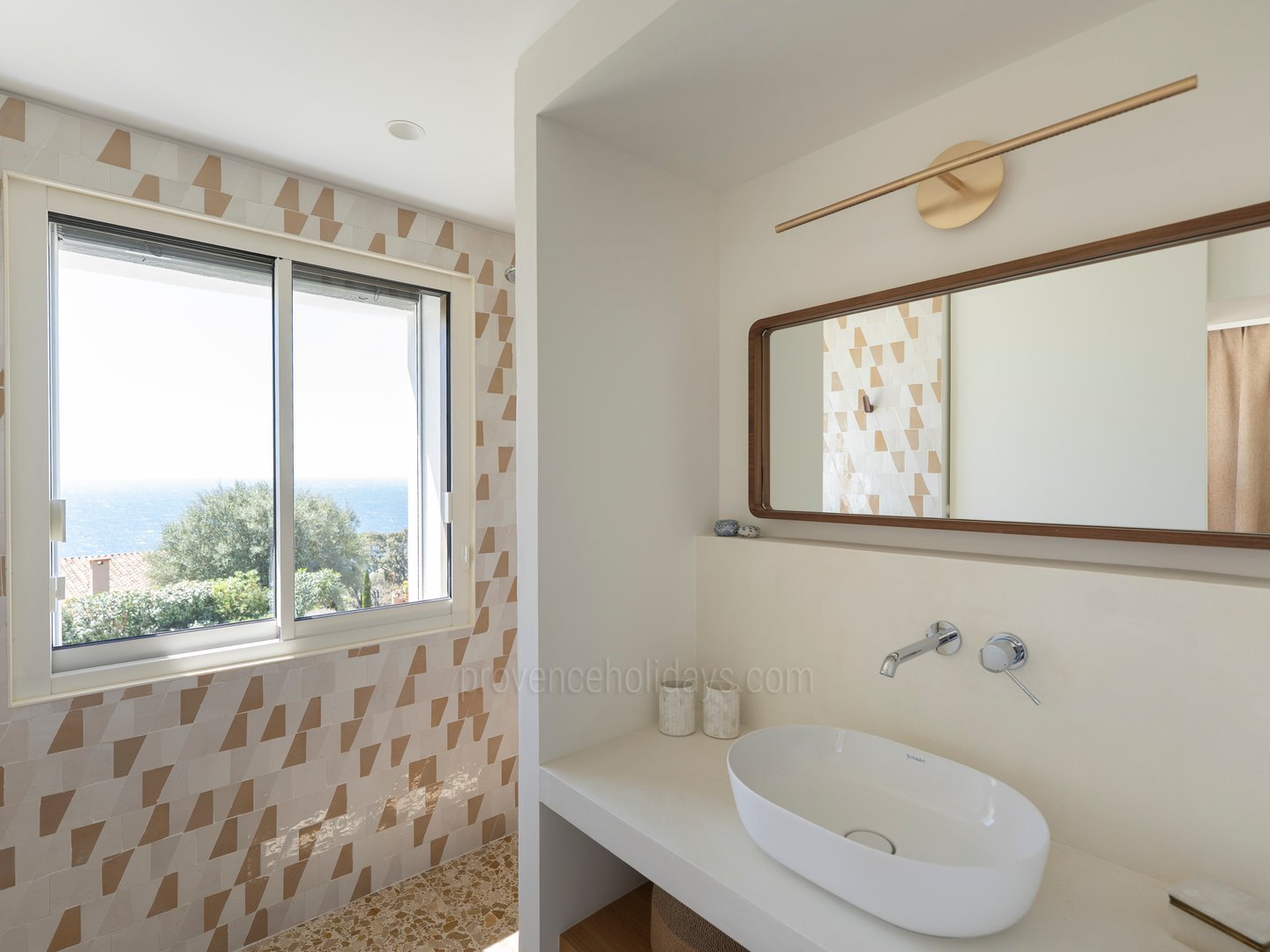 23 - Villa Alice: Villa: Bathroom