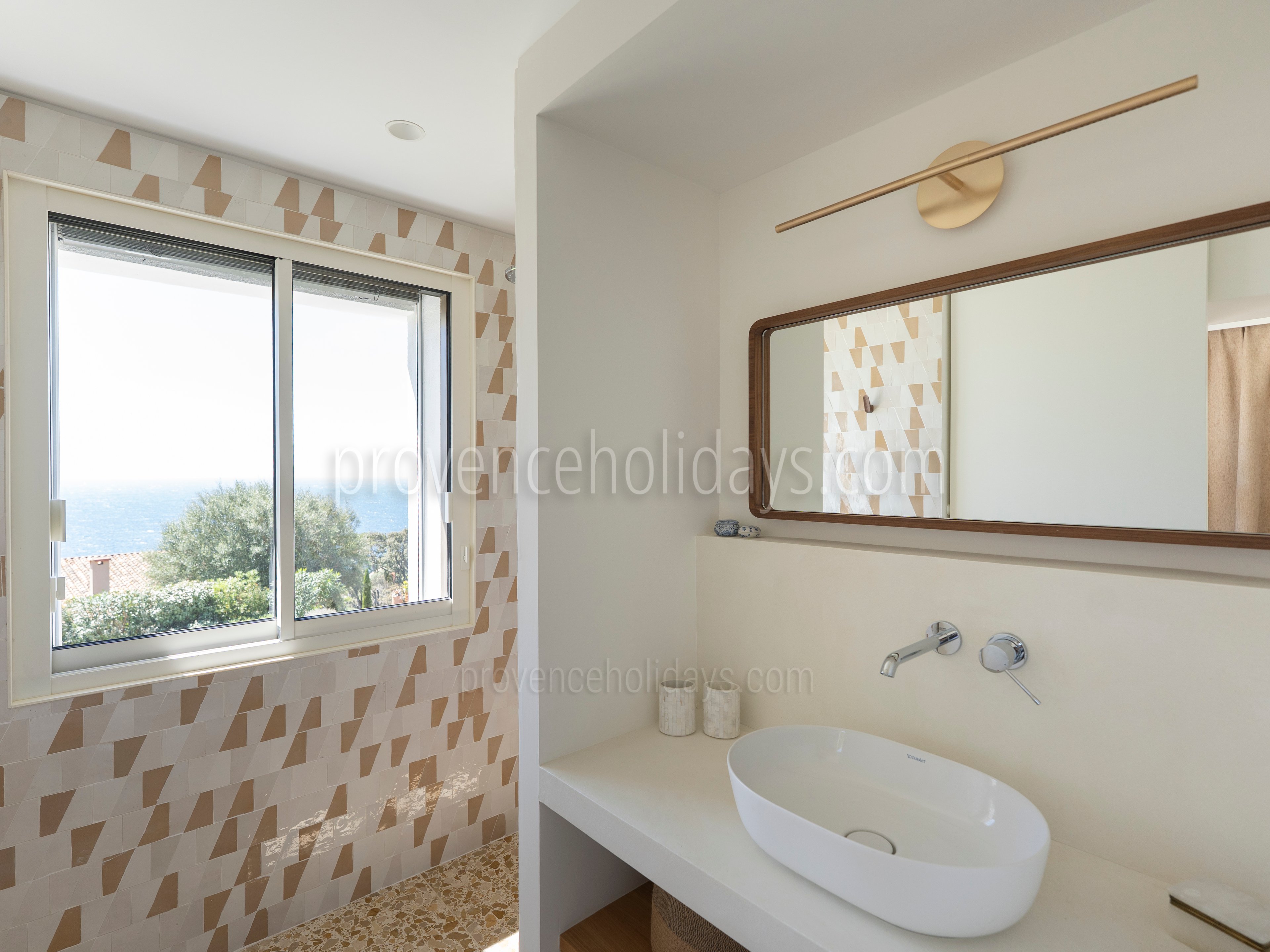 23 - Villa Alice: Villa: Bathroom